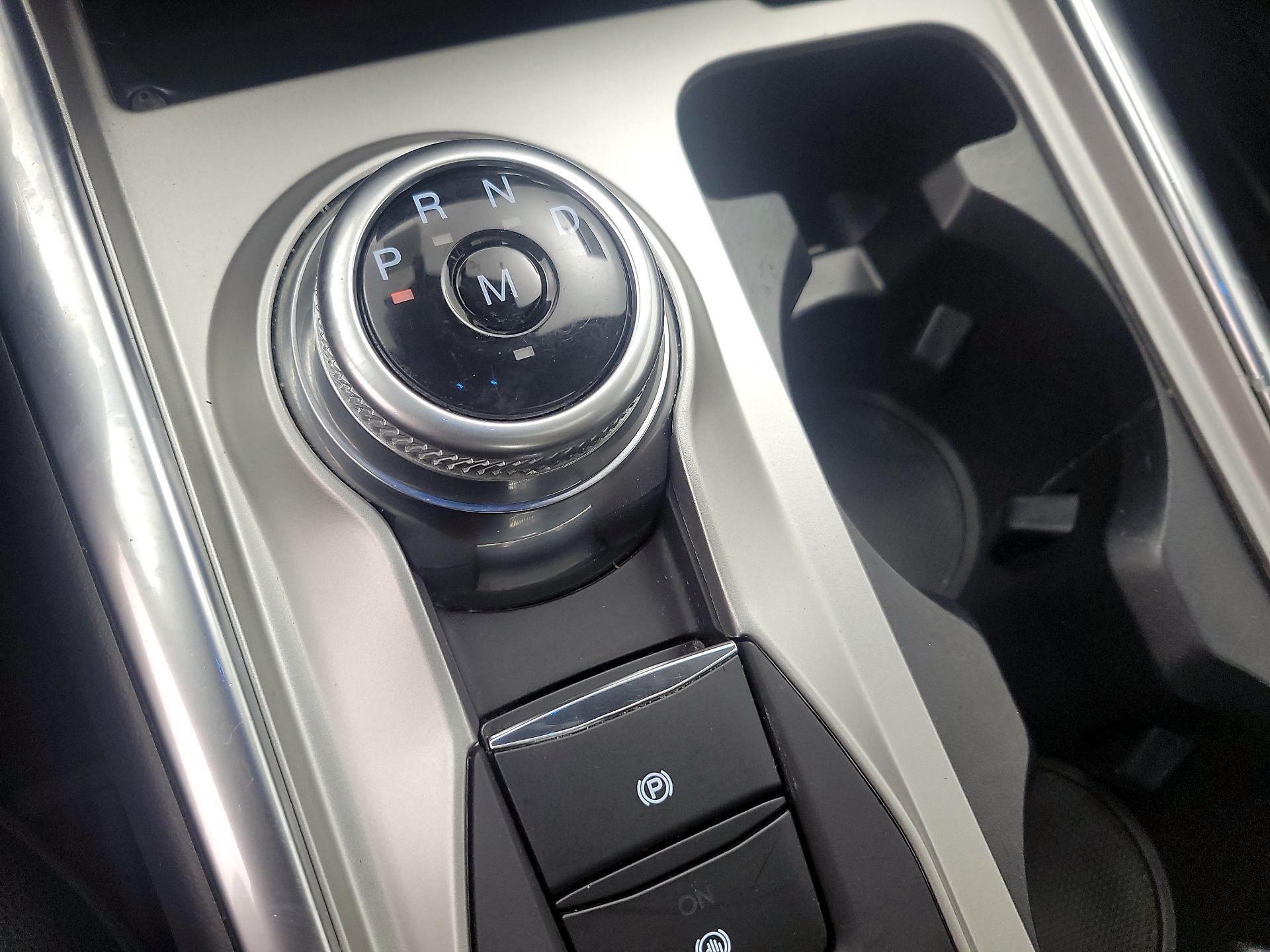 Thumbnail: 2020 Ford Explorer - 18
