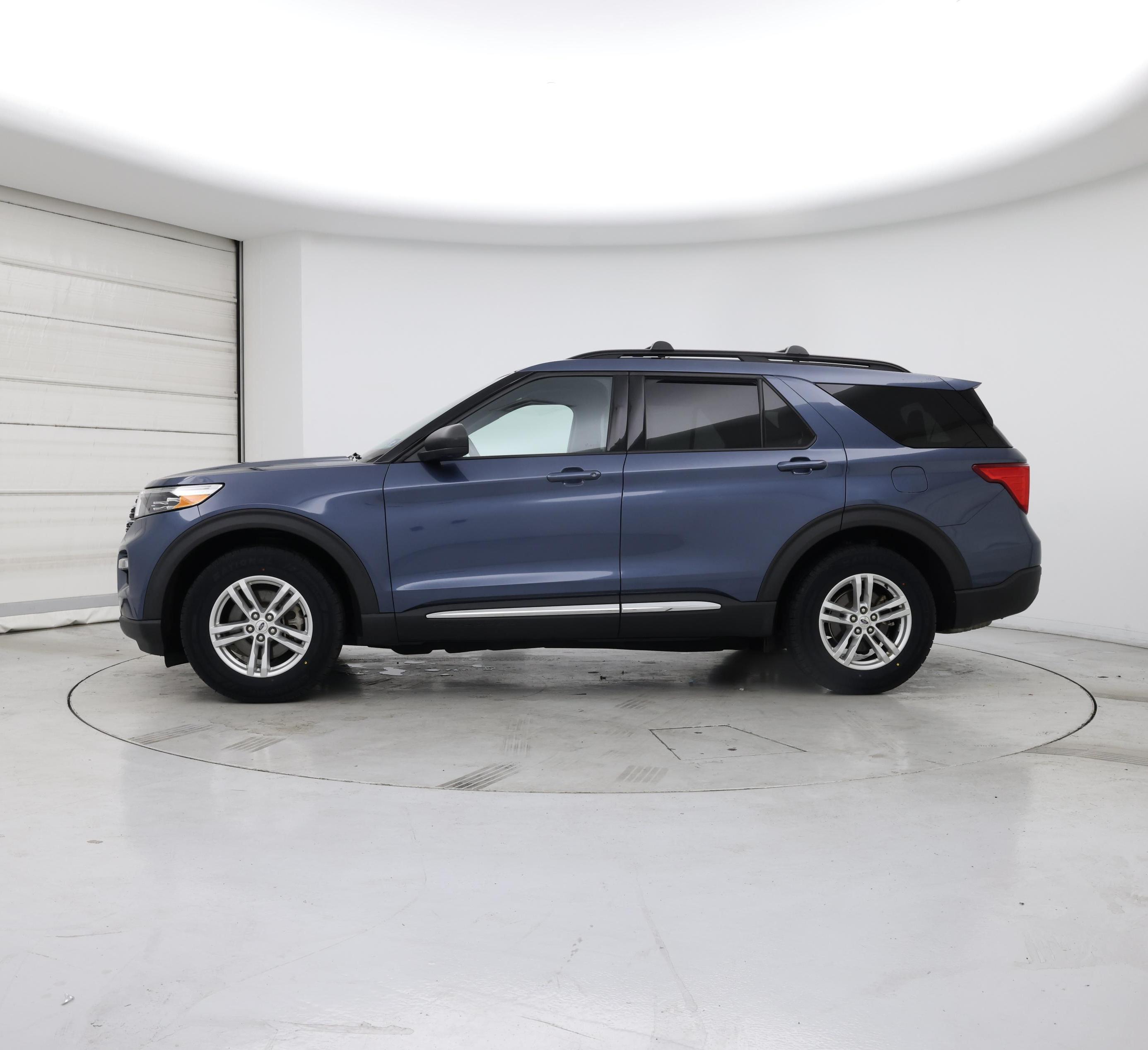 Thumbnail: 2020 Ford Explorer - 3
