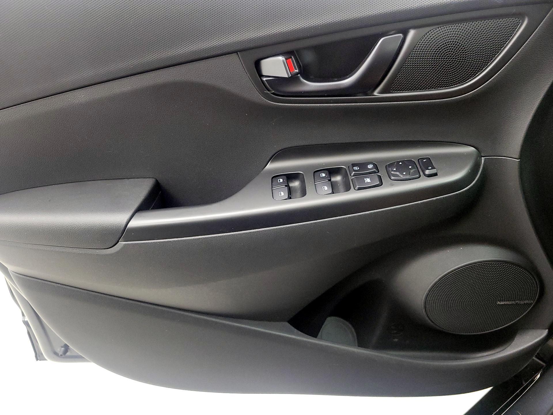 Thumbnail: 2022 Hyundai Kona - 12