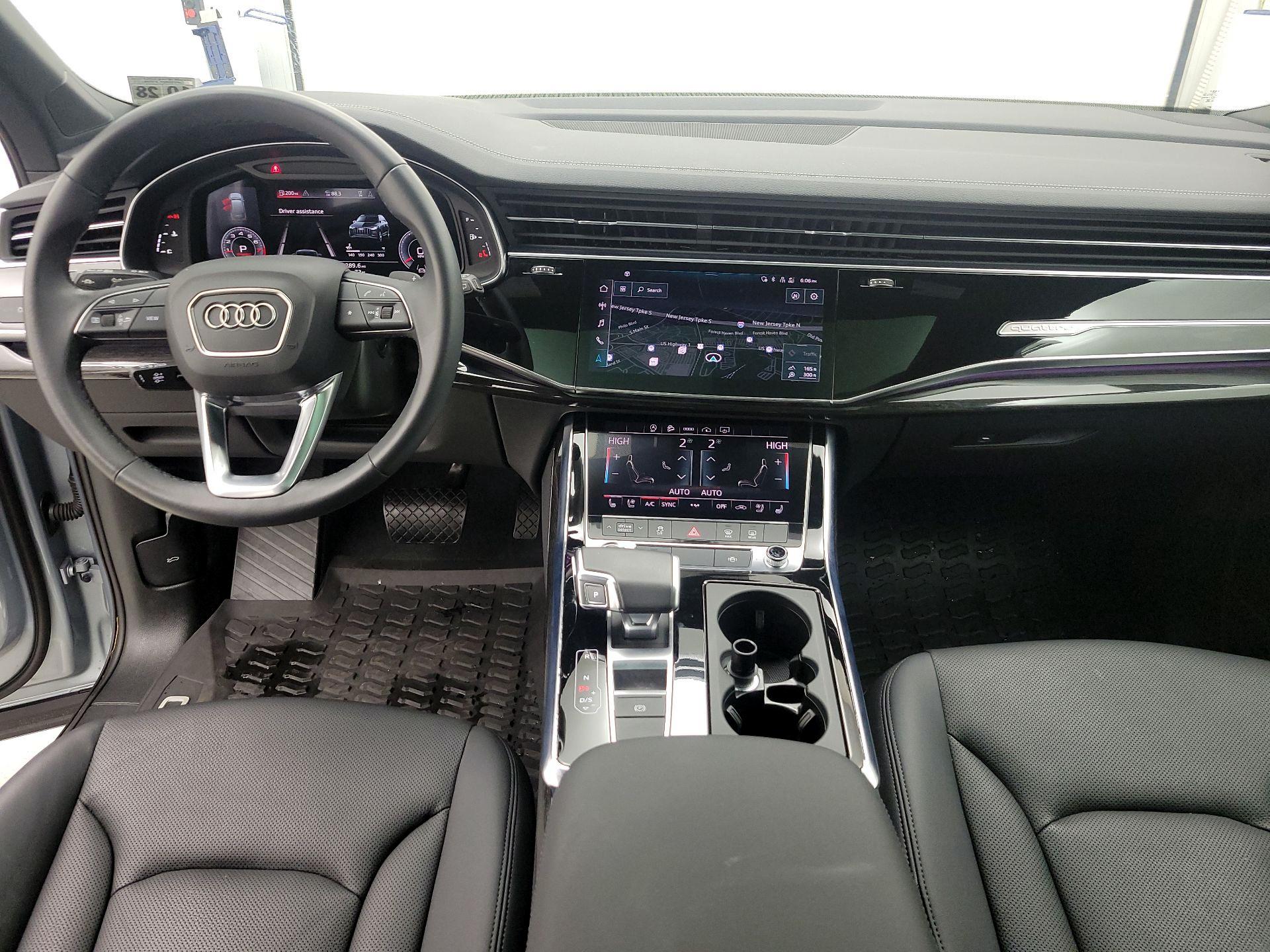 Thumbnail: 2023 Audi Q7 - 9