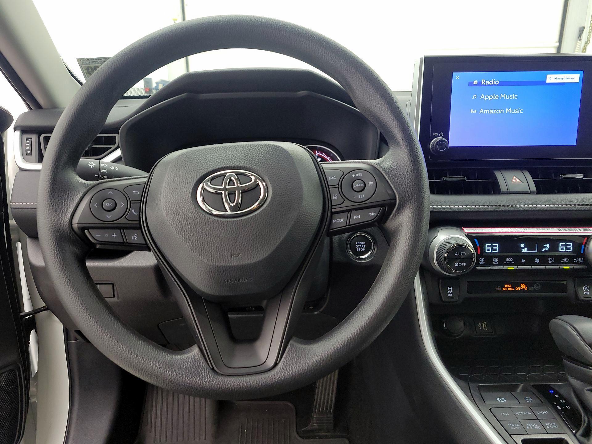 Thumbnail: 2024 Toyota RAV4 - 10