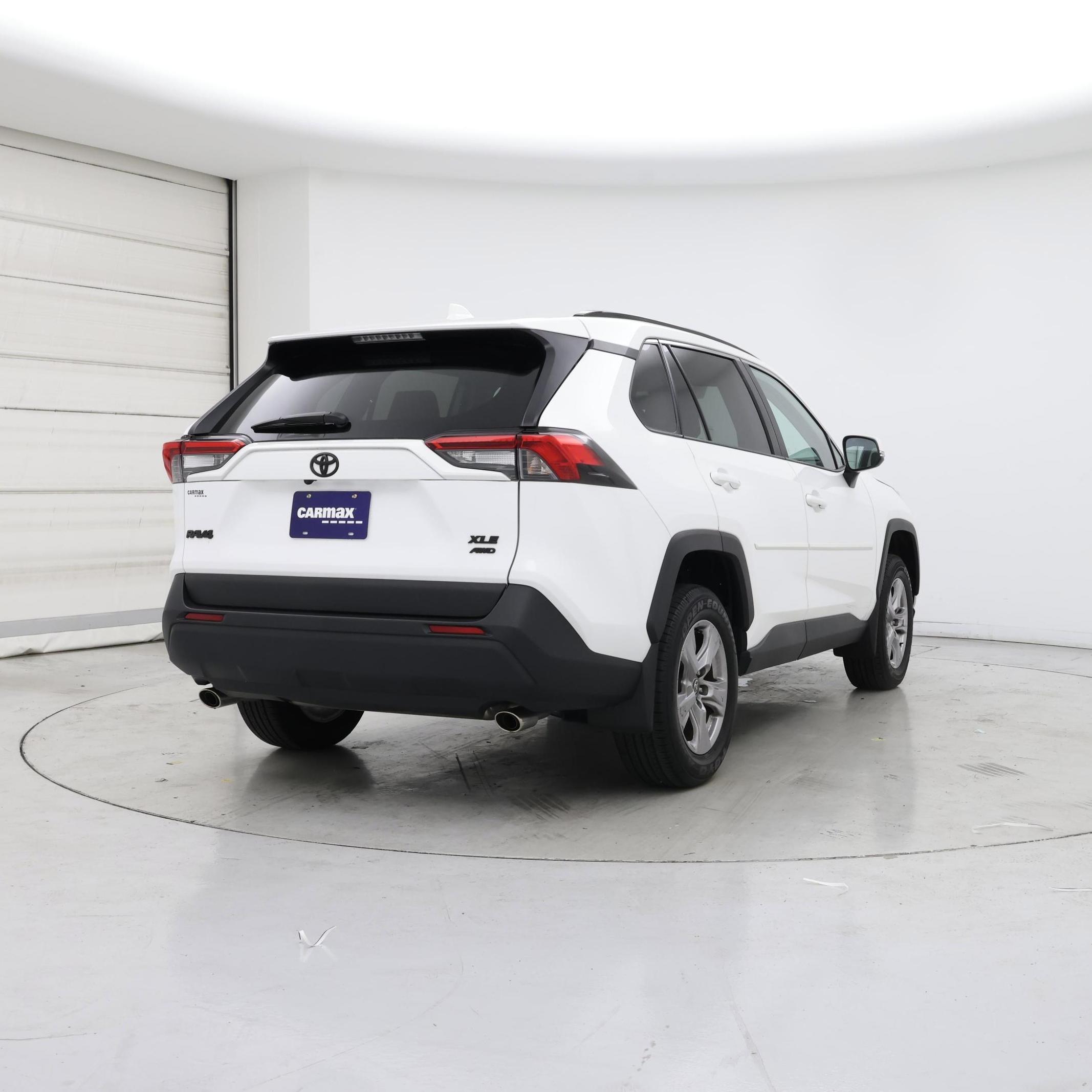 Thumbnail: 2024 Toyota RAV4 - 8