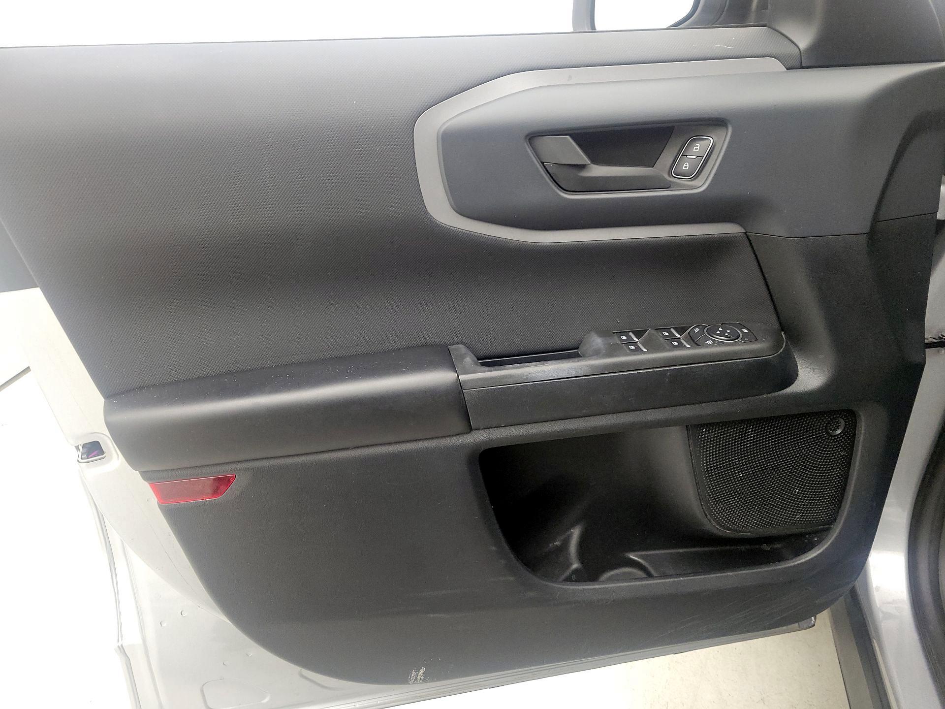 Thumbnail: 2021 Ford Bronco Sport - 12