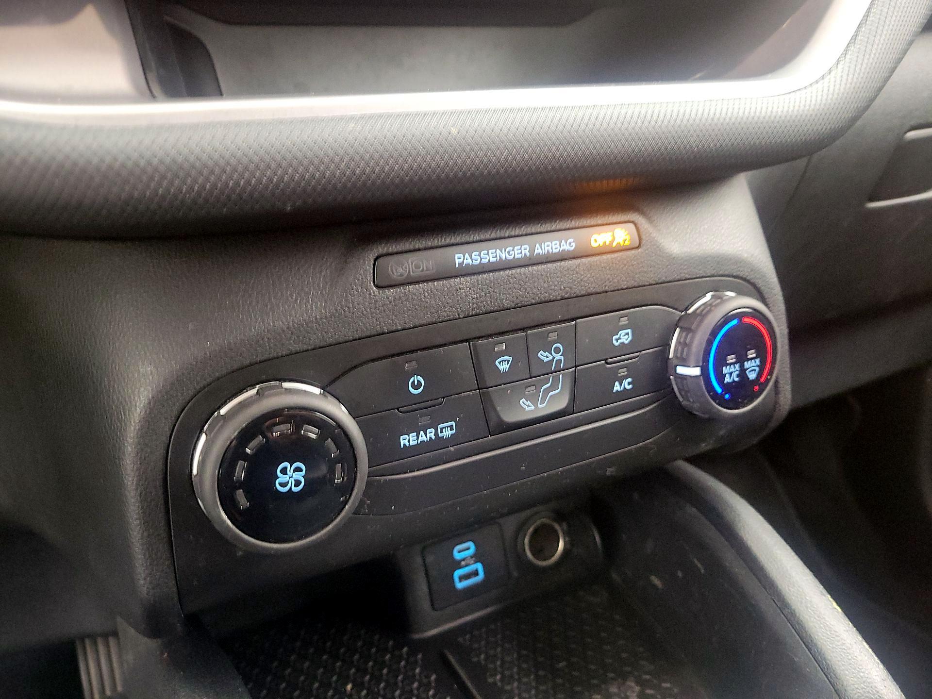 Thumbnail: 2021 Ford Bronco Sport - 16