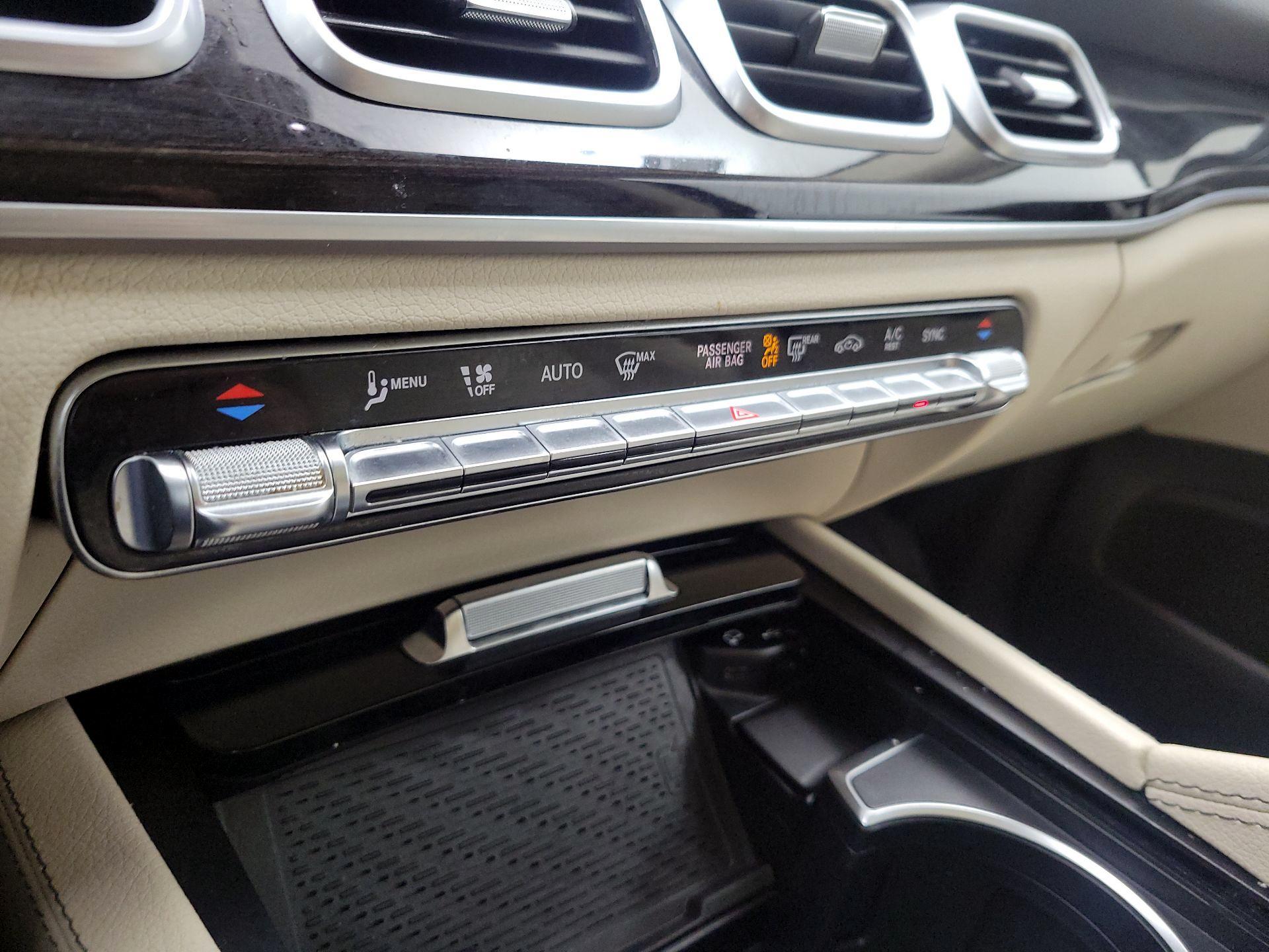 Thumbnail: 2020 Mercedes-Benz GLE - 17