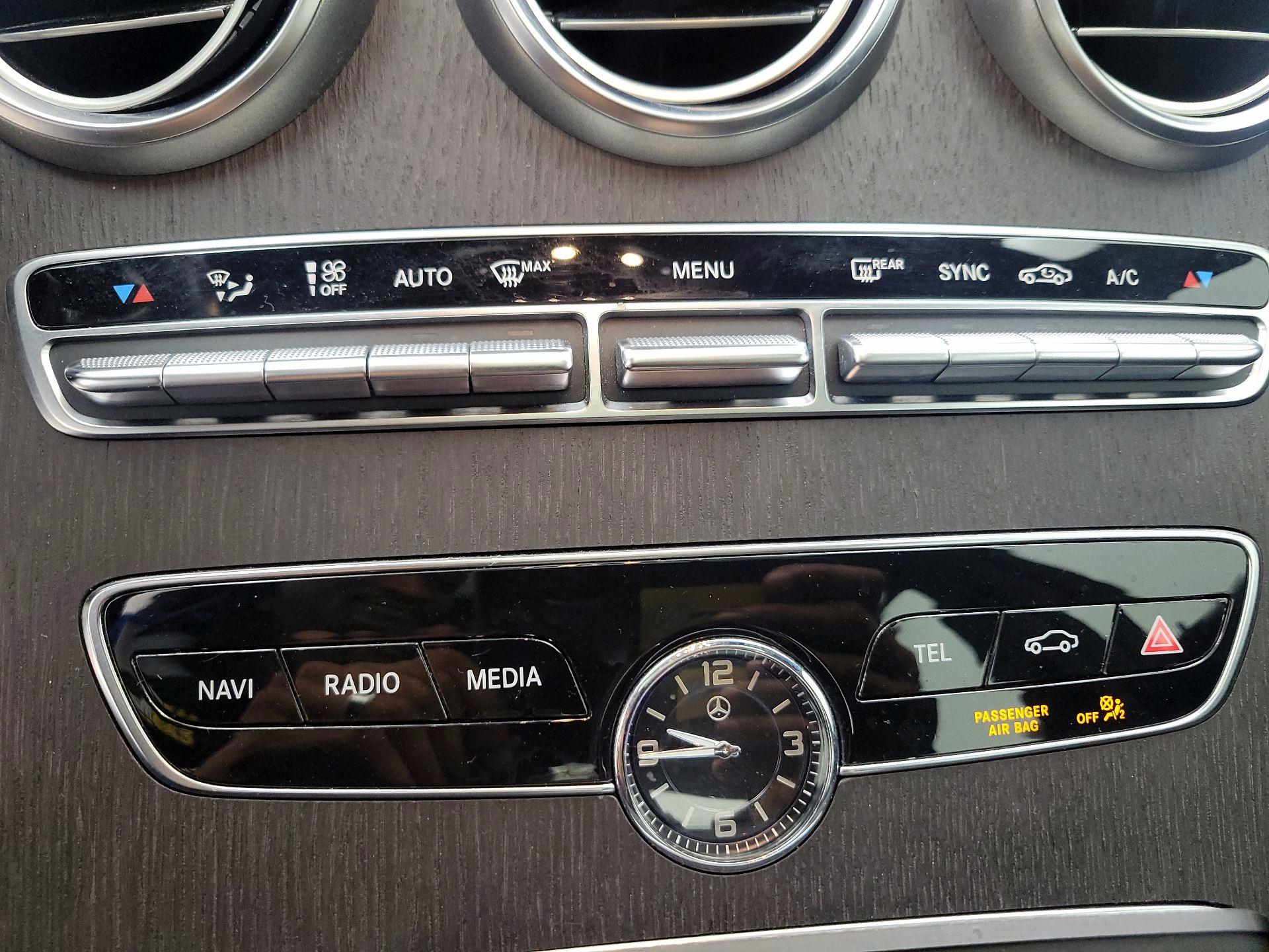 Thumbnail: 2019 Mercedes-Benz C-Class - 16