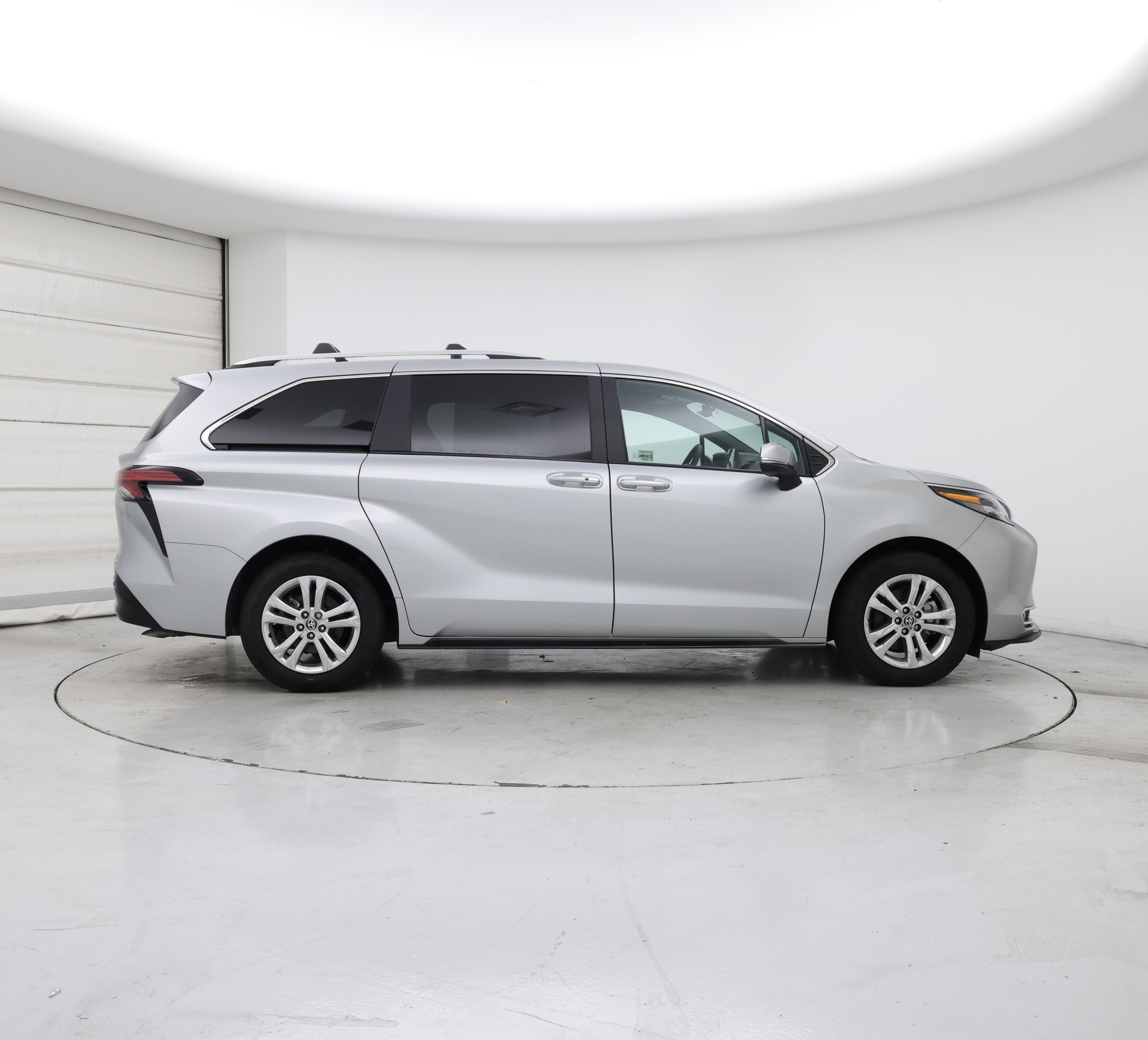 Thumbnail: 2024 Toyota Sienna - 7