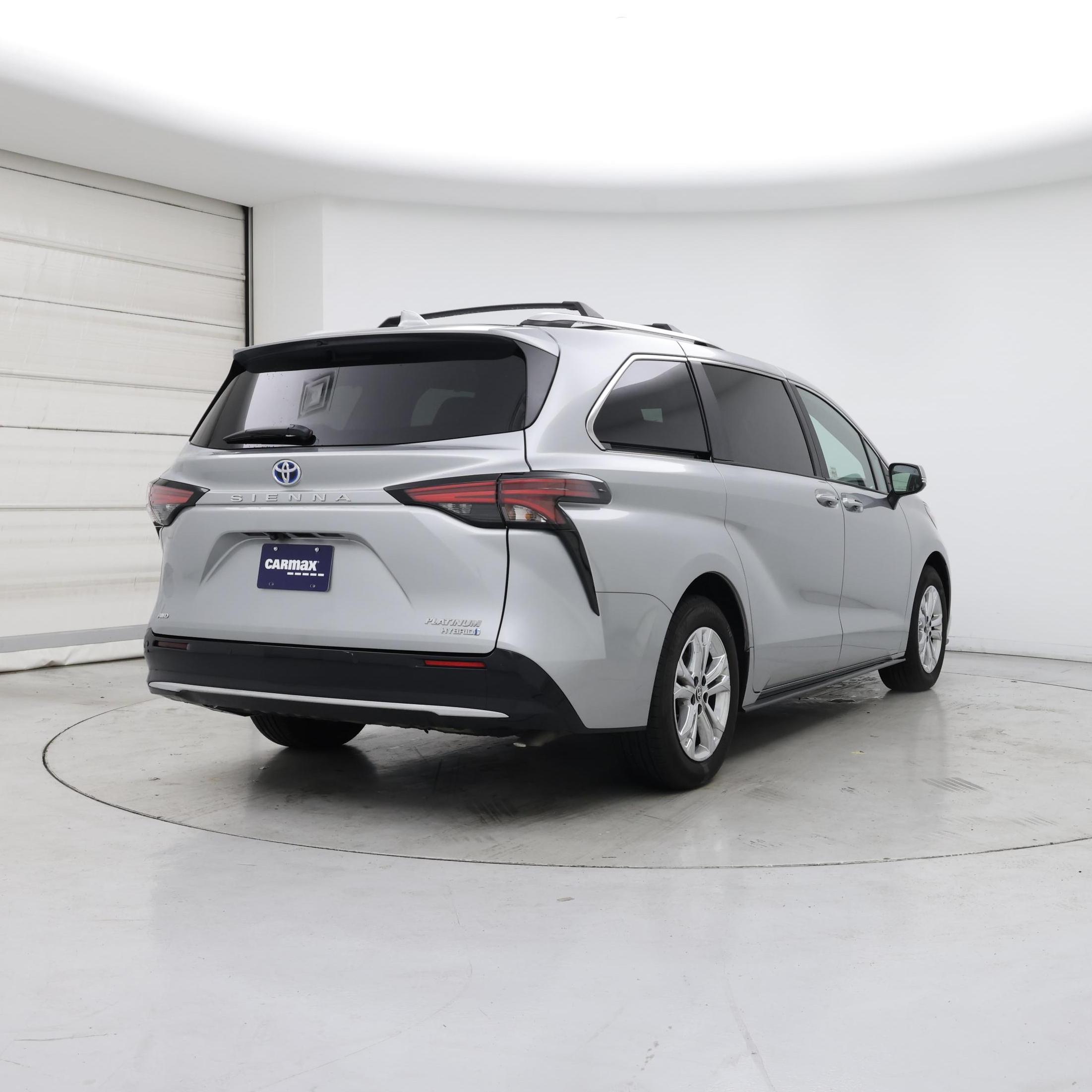 Thumbnail: 2024 Toyota Sienna - 8