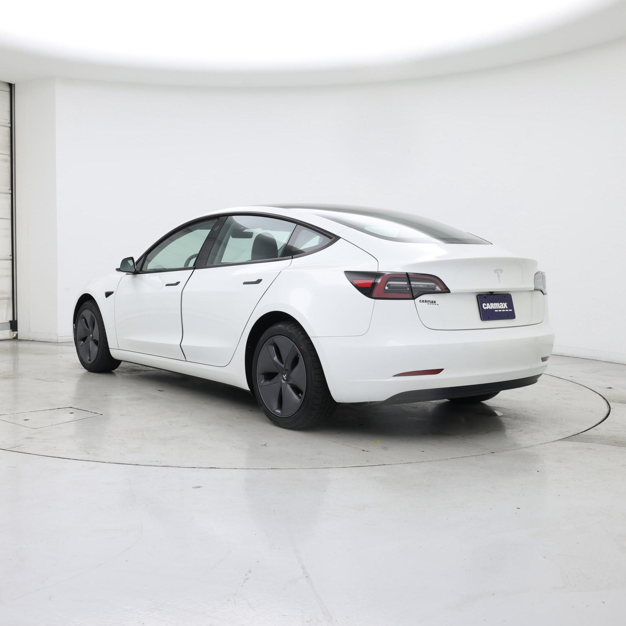 Thumbnail: 2023 Tesla Model 3 - 2