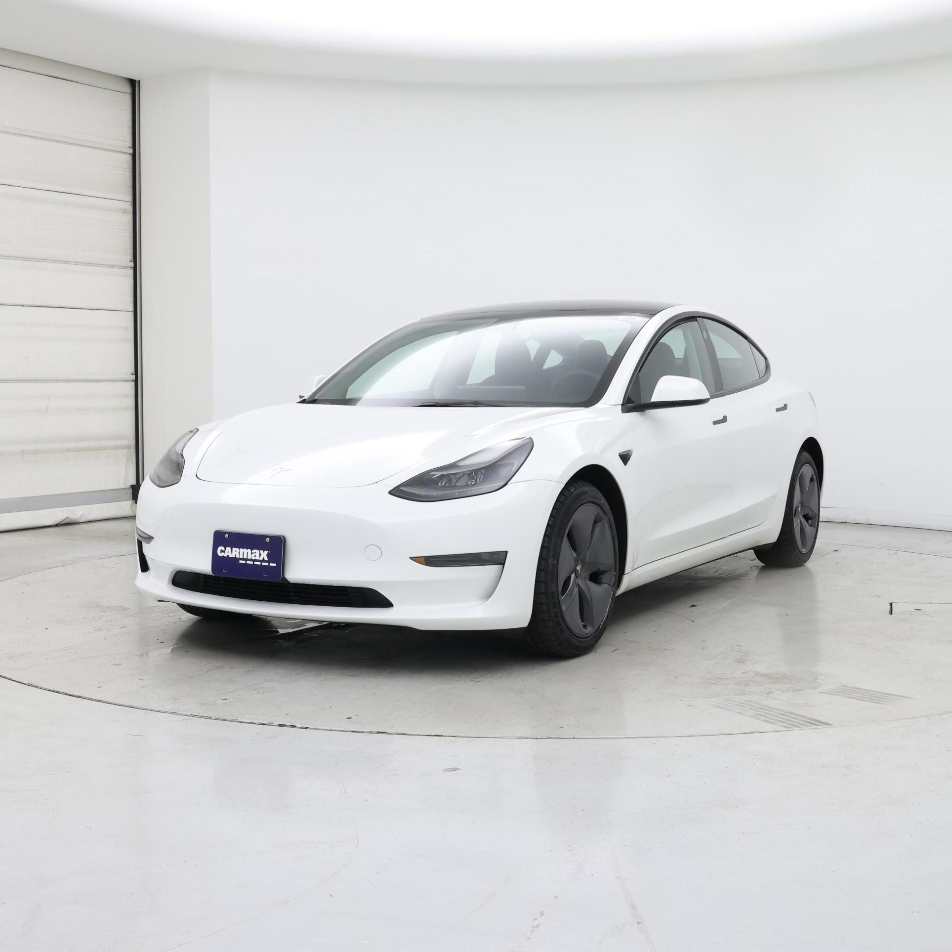 Thumbnail: 2023 Tesla Model 3 - 4