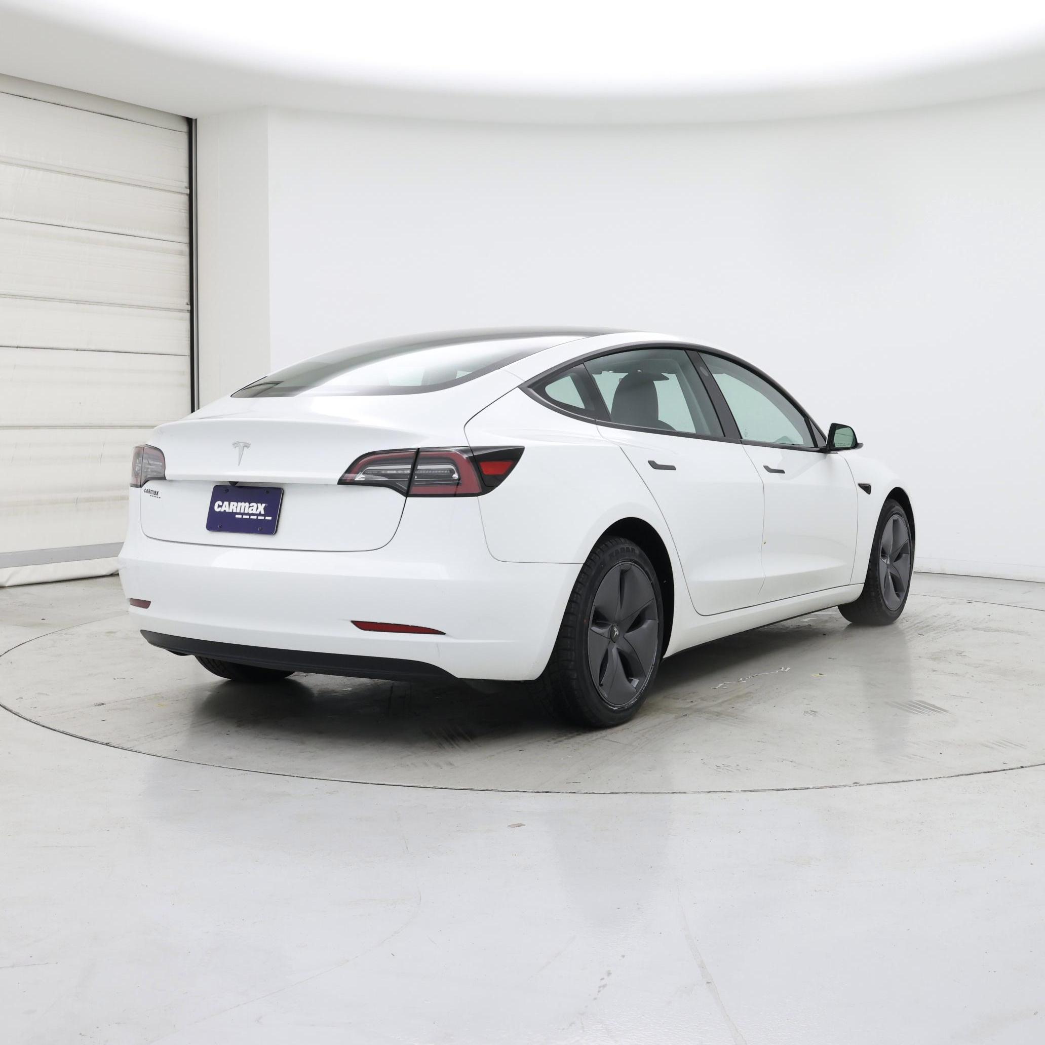 Thumbnail: 2023 Tesla Model 3 - 8