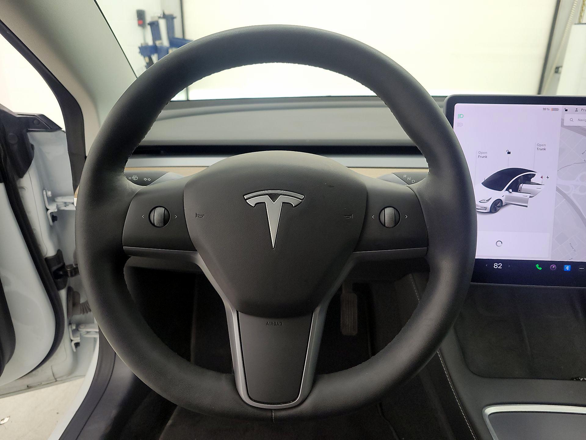 Thumbnail: 2022 Tesla Model 3 - 10