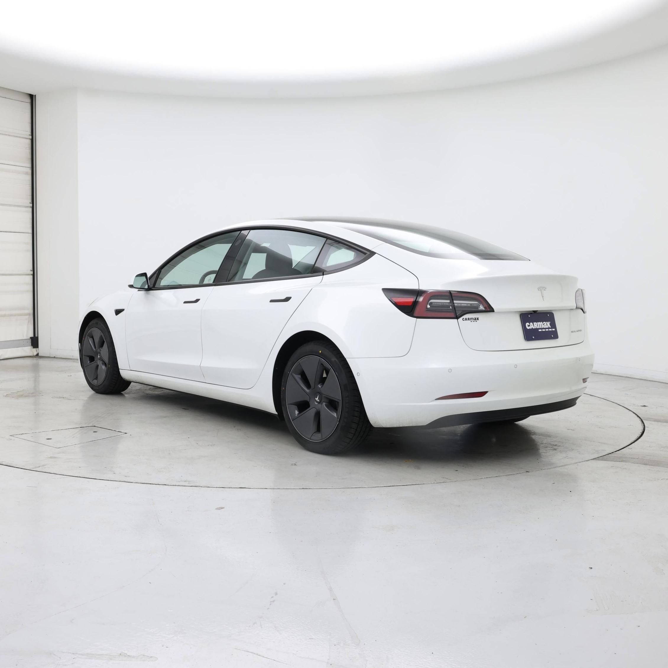 Thumbnail: 2022 Tesla Model 3 - 2
