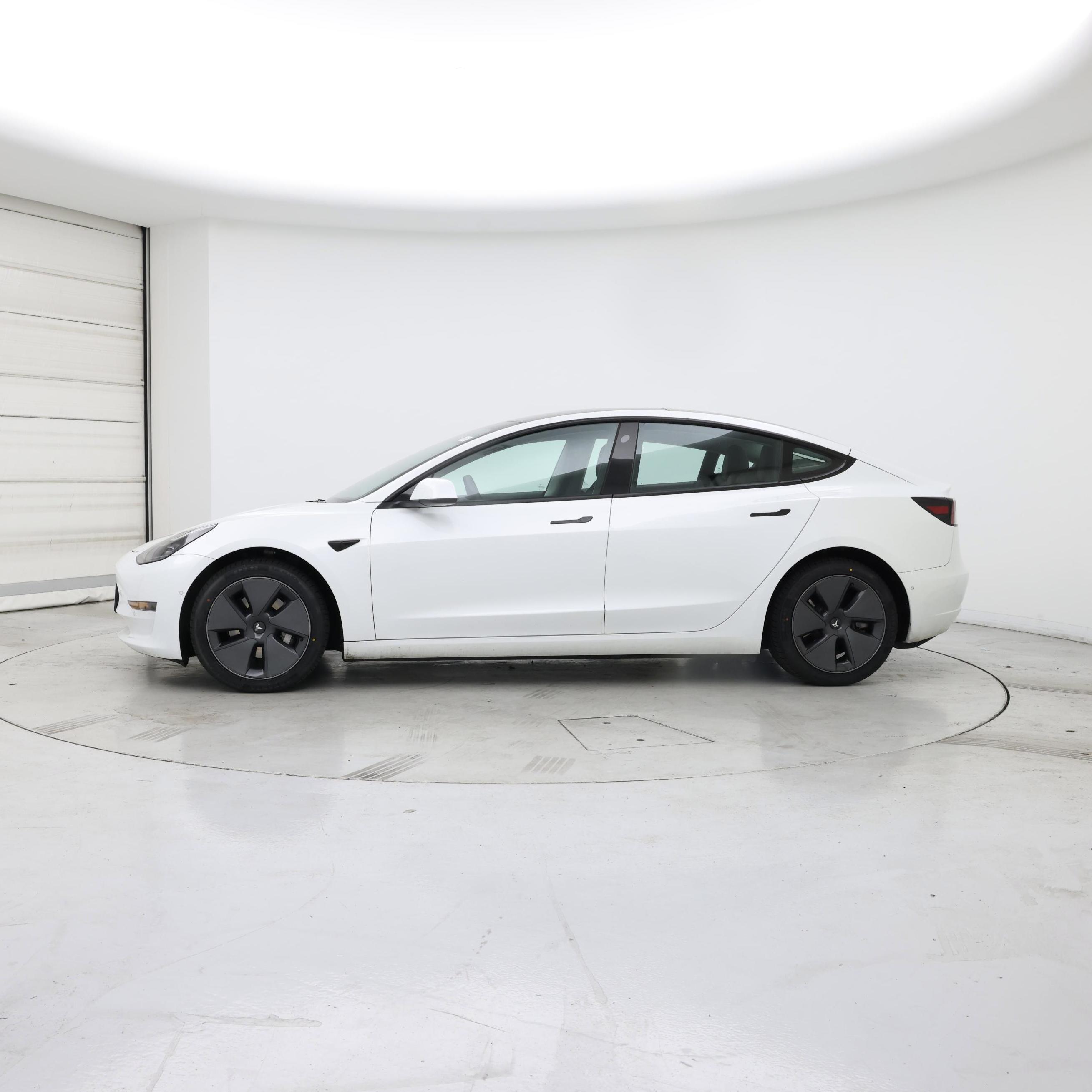 Thumbnail: 2022 Tesla Model 3 - 3