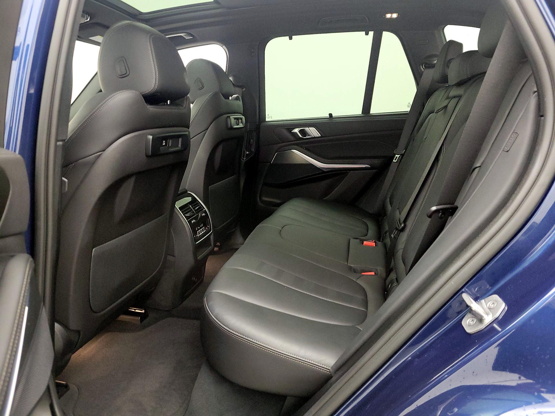 Thumbnail: 2022 BMW X5 - 18