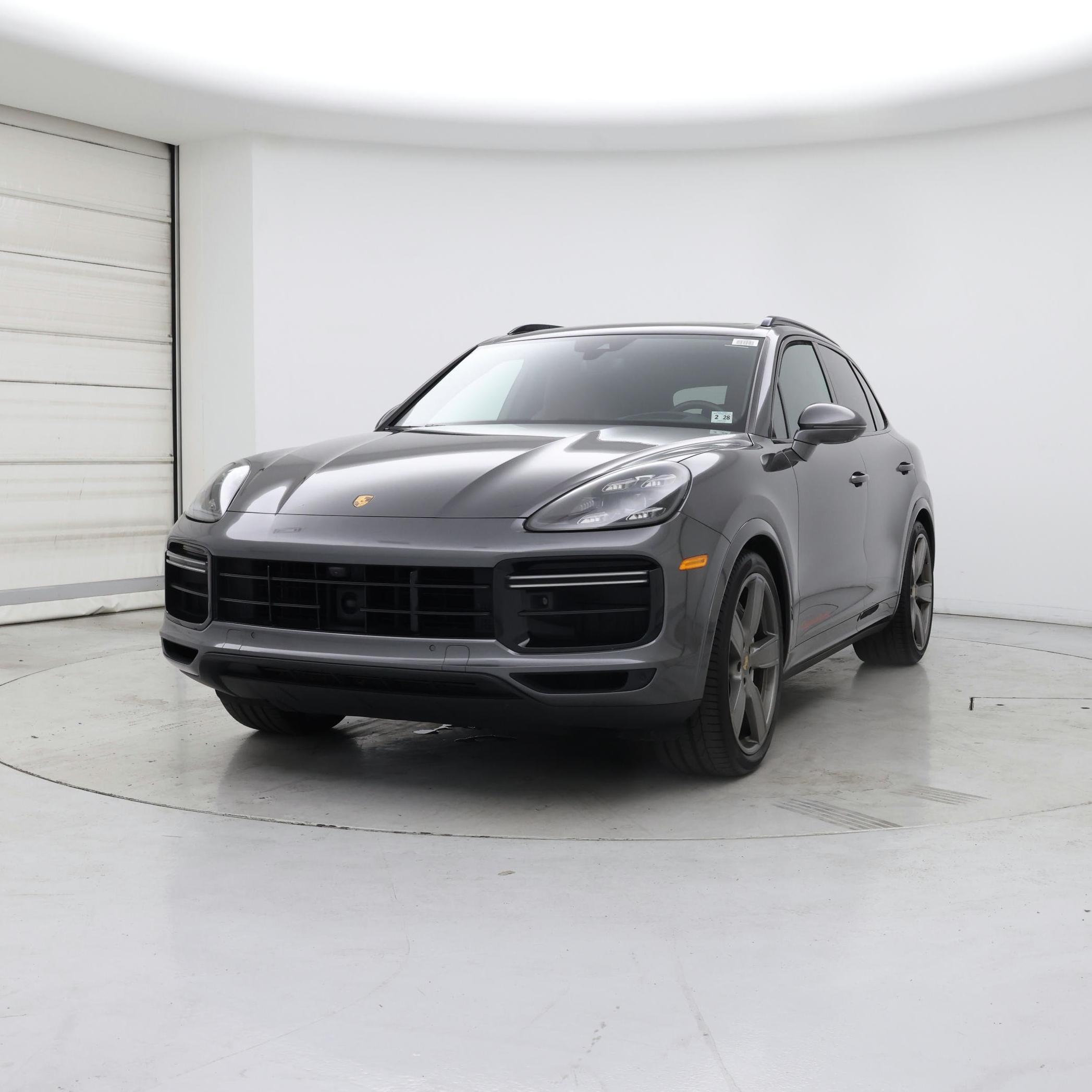 Thumbnail: 2023 Porsche Cayenne - 4
