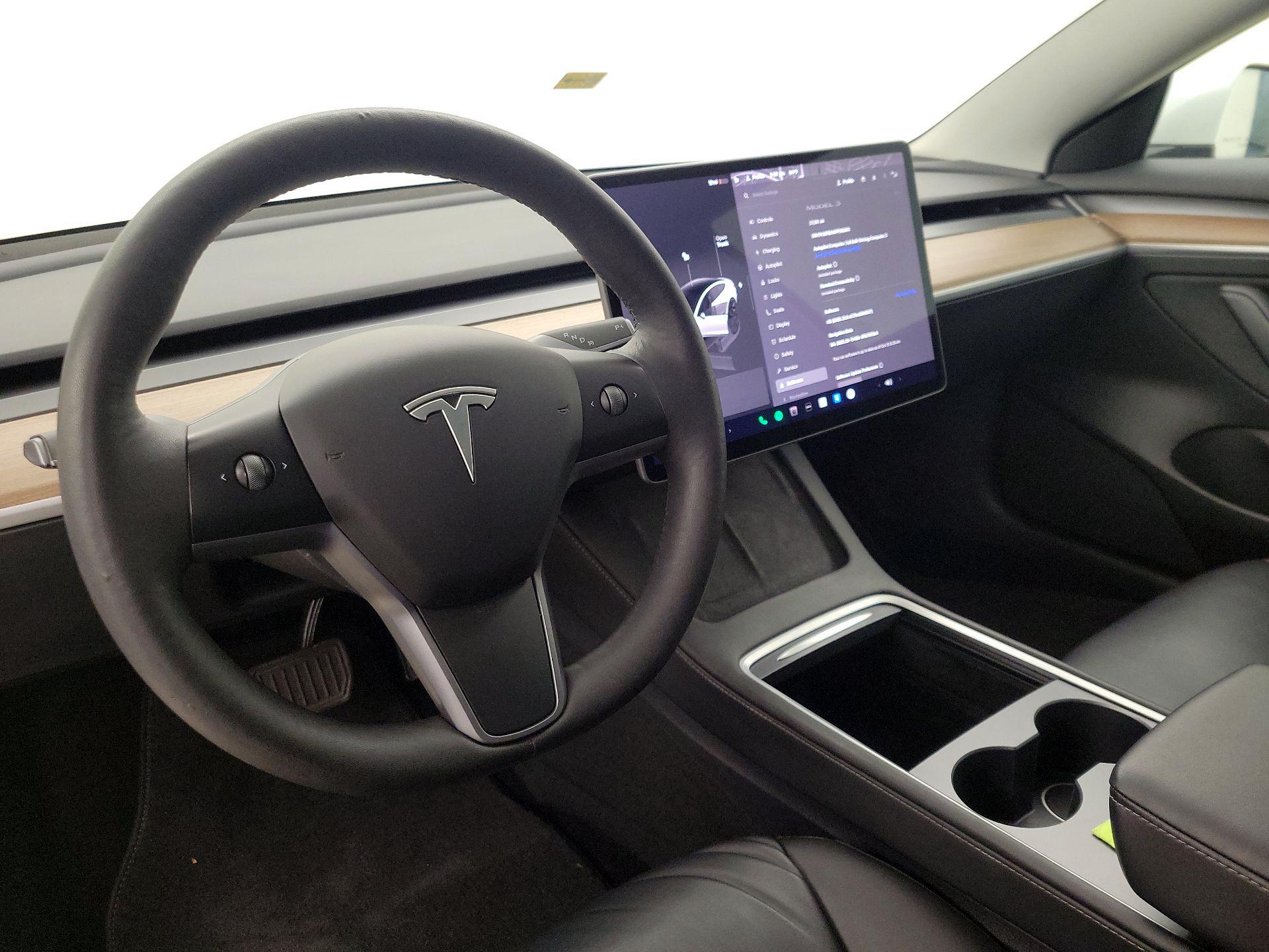 Thumbnail: 2023 Tesla Model 3 - 9