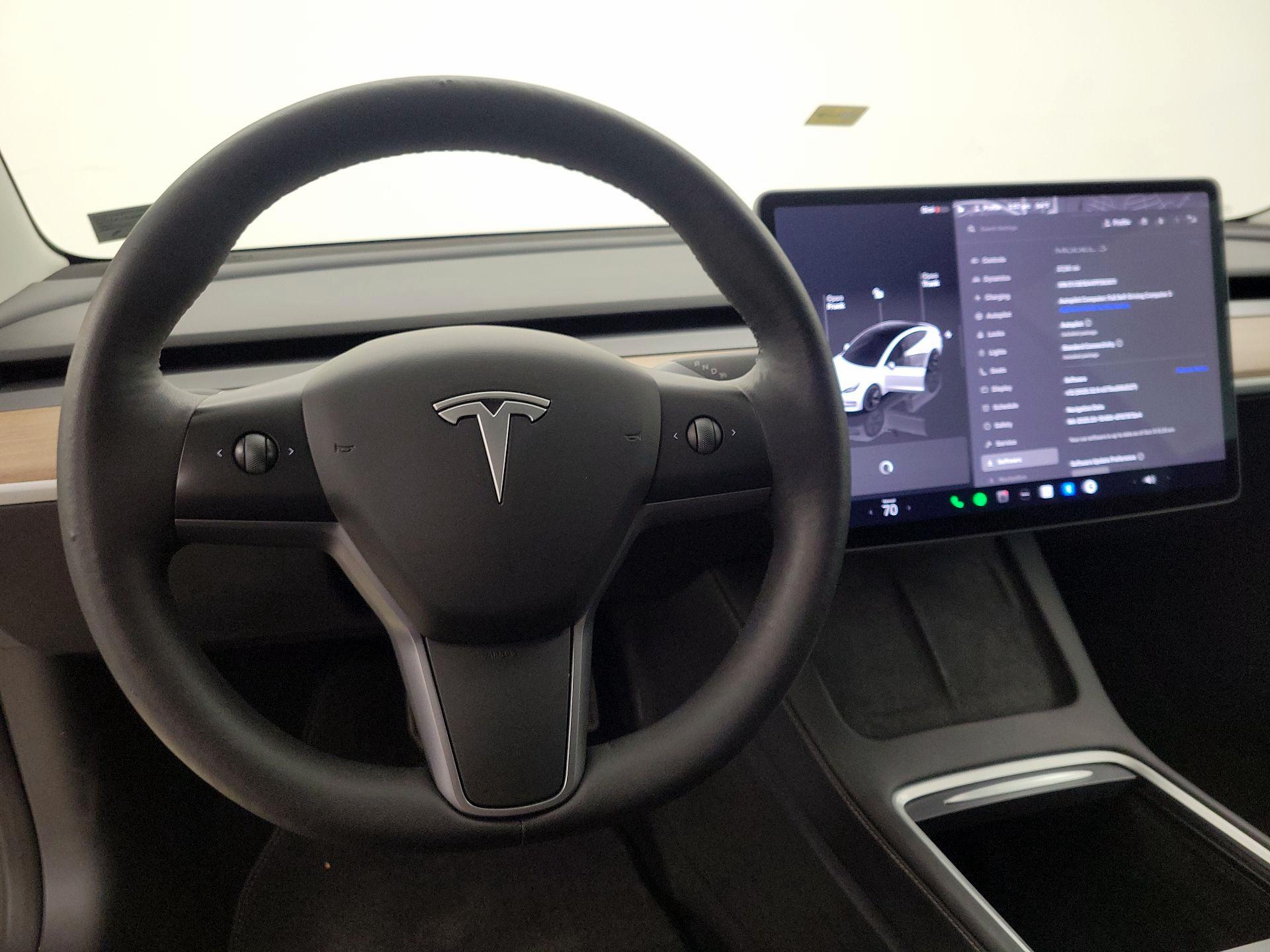 Thumbnail: 2023 Tesla Model 3 - 10