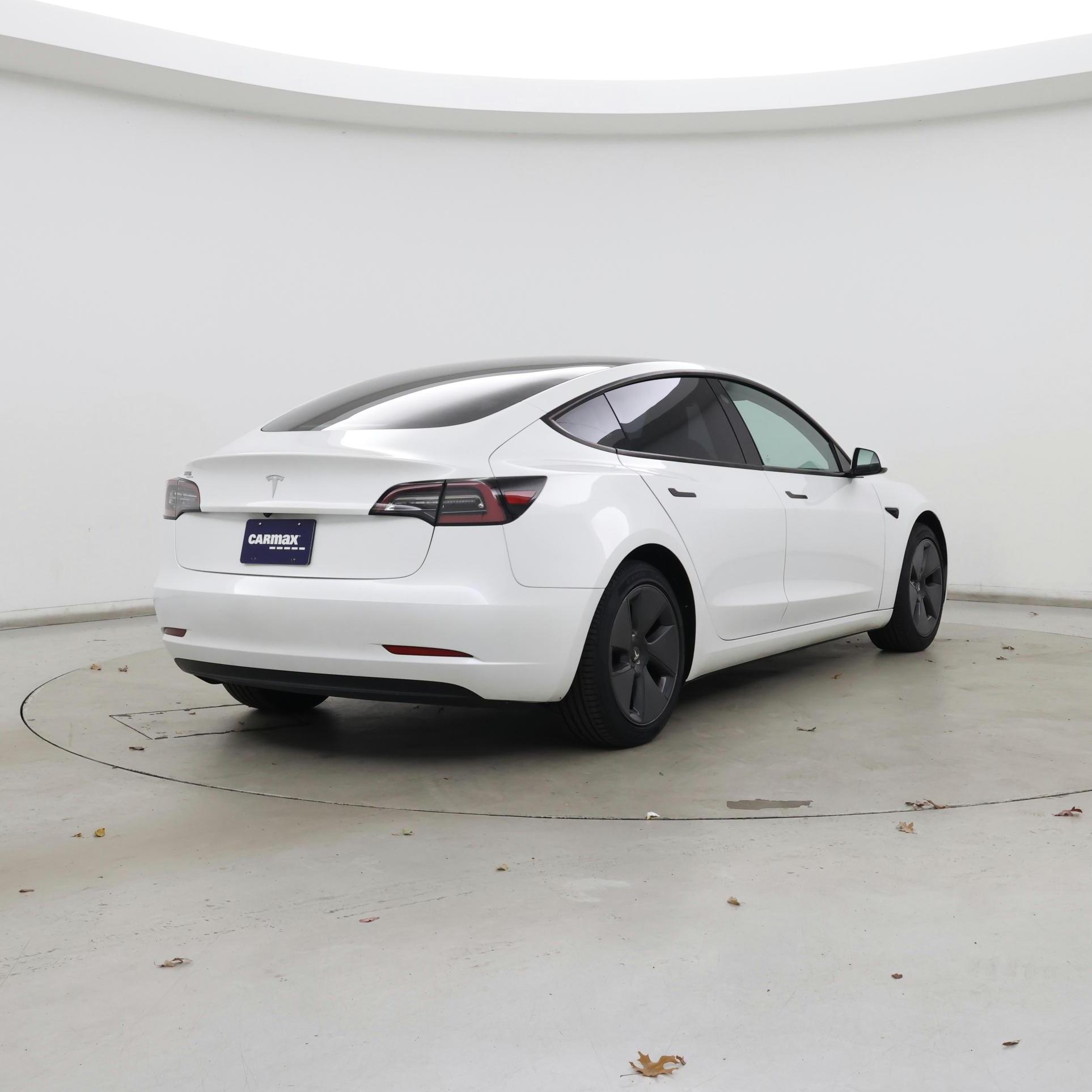 Thumbnail: 2023 Tesla Model 3 - 8