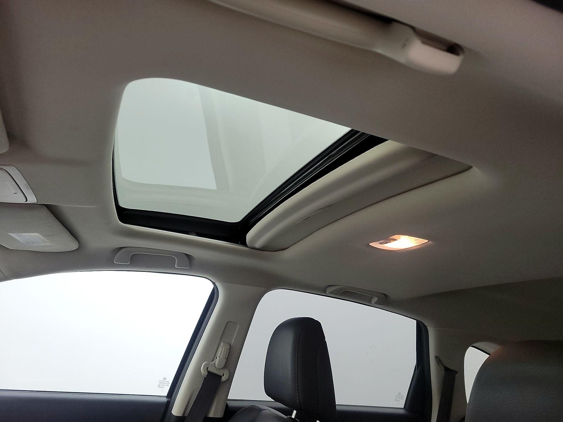 Thumbnail: 2016 Honda CR-V - 18