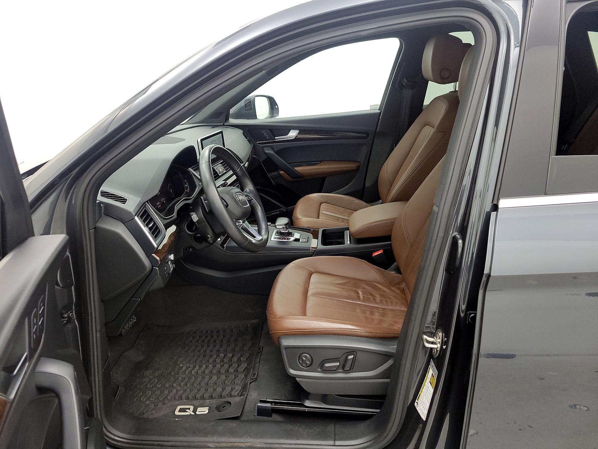 Thumbnail: 2019 Audi Q5 - 11