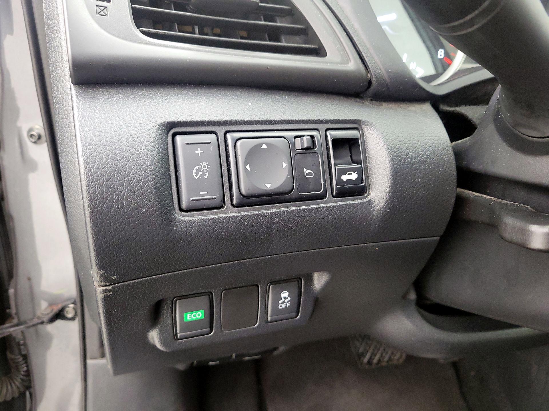 Thumbnail: 2019 Nissan Sentra - 13