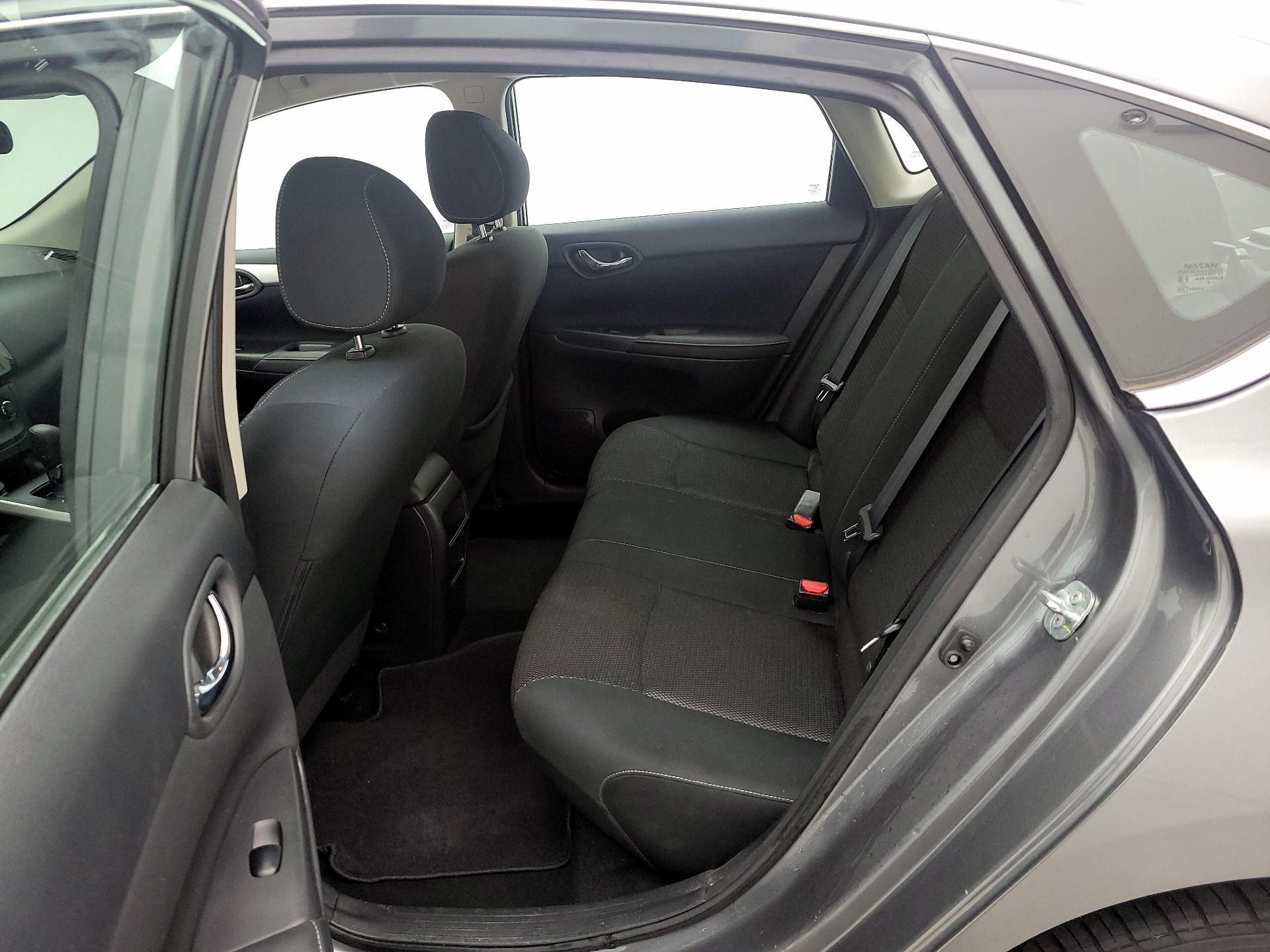 Thumbnail: 2019 Nissan Sentra - 19