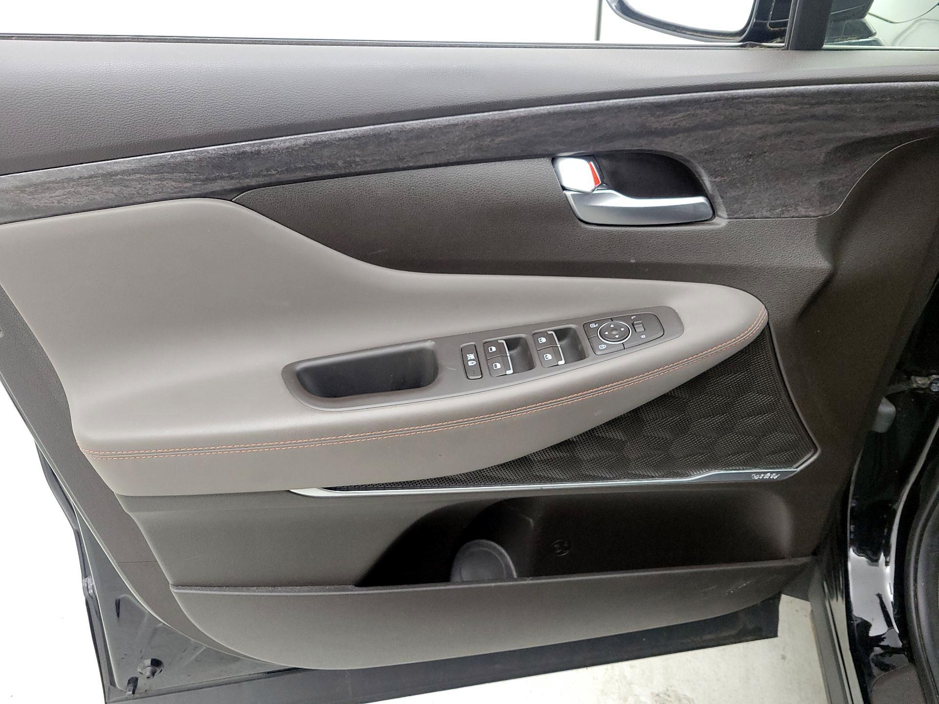 Thumbnail: 2020 Hyundai Santa Fe - 12