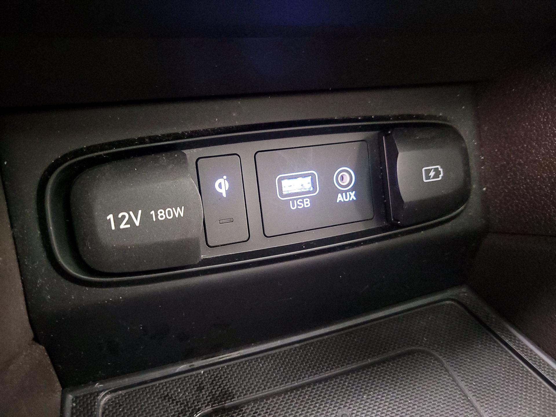 Thumbnail: 2020 Hyundai Santa Fe - 18