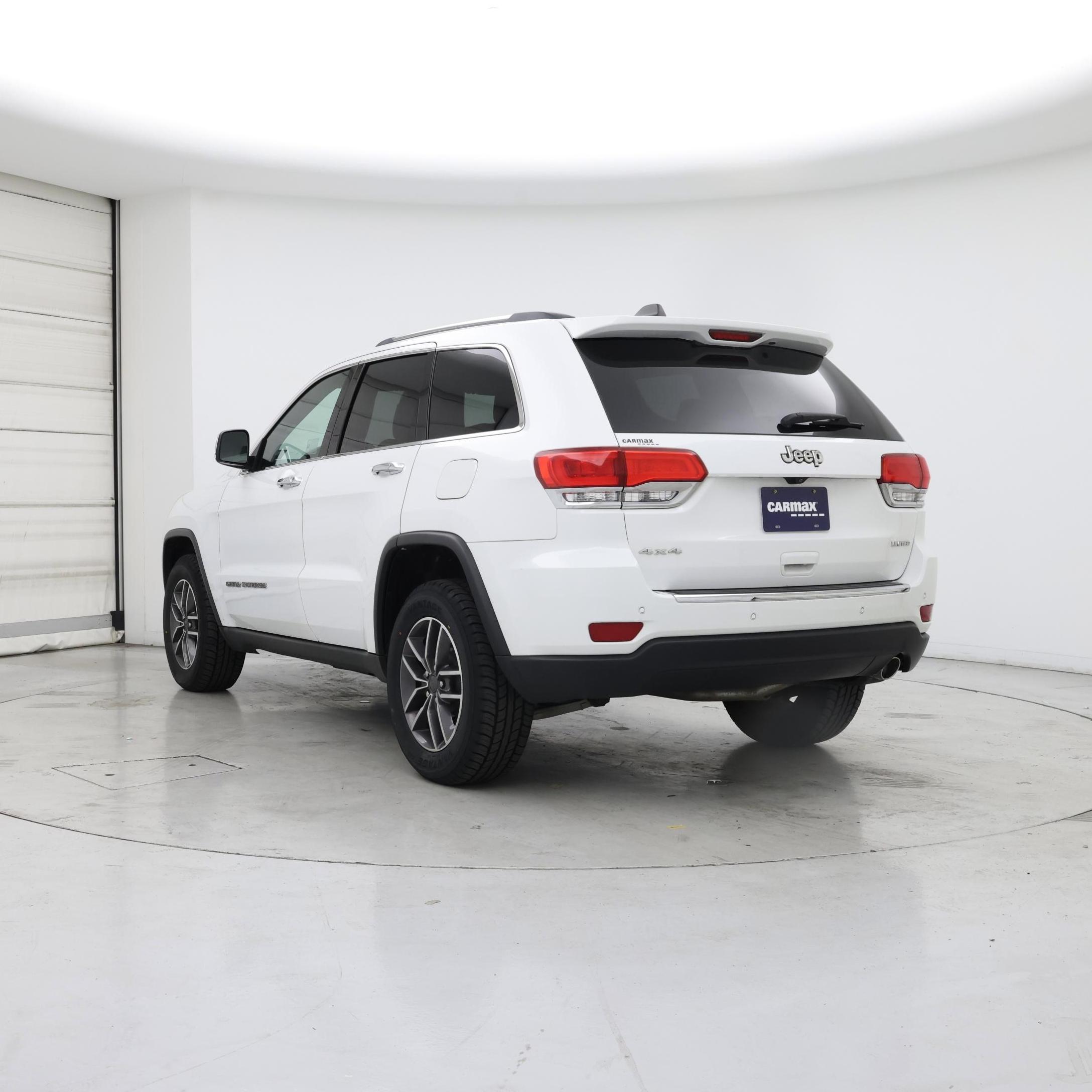 Thumbnail: 2019 Jeep Grand Cherokee - 2
