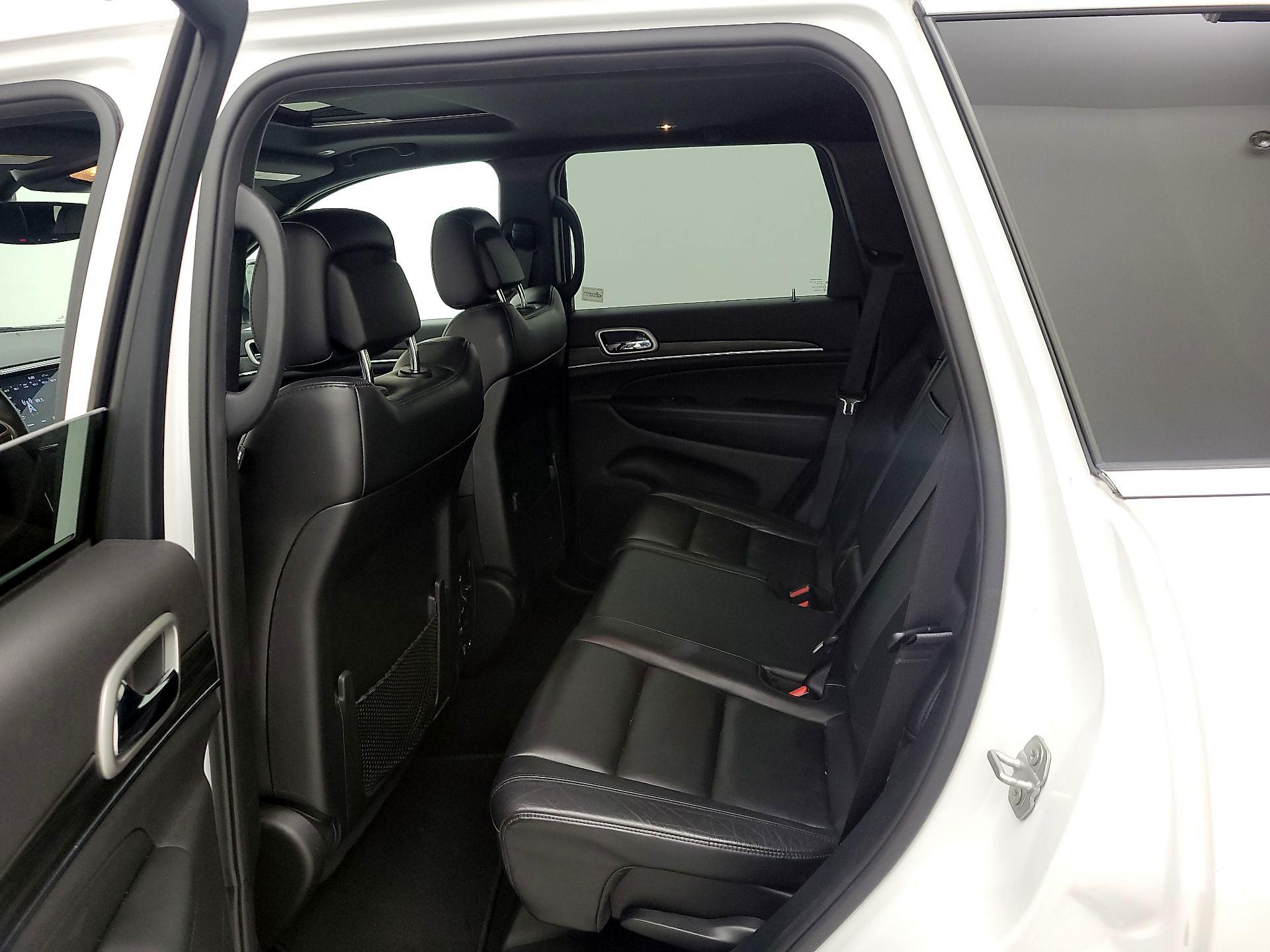 Thumbnail: 2019 Jeep Grand Cherokee - 20