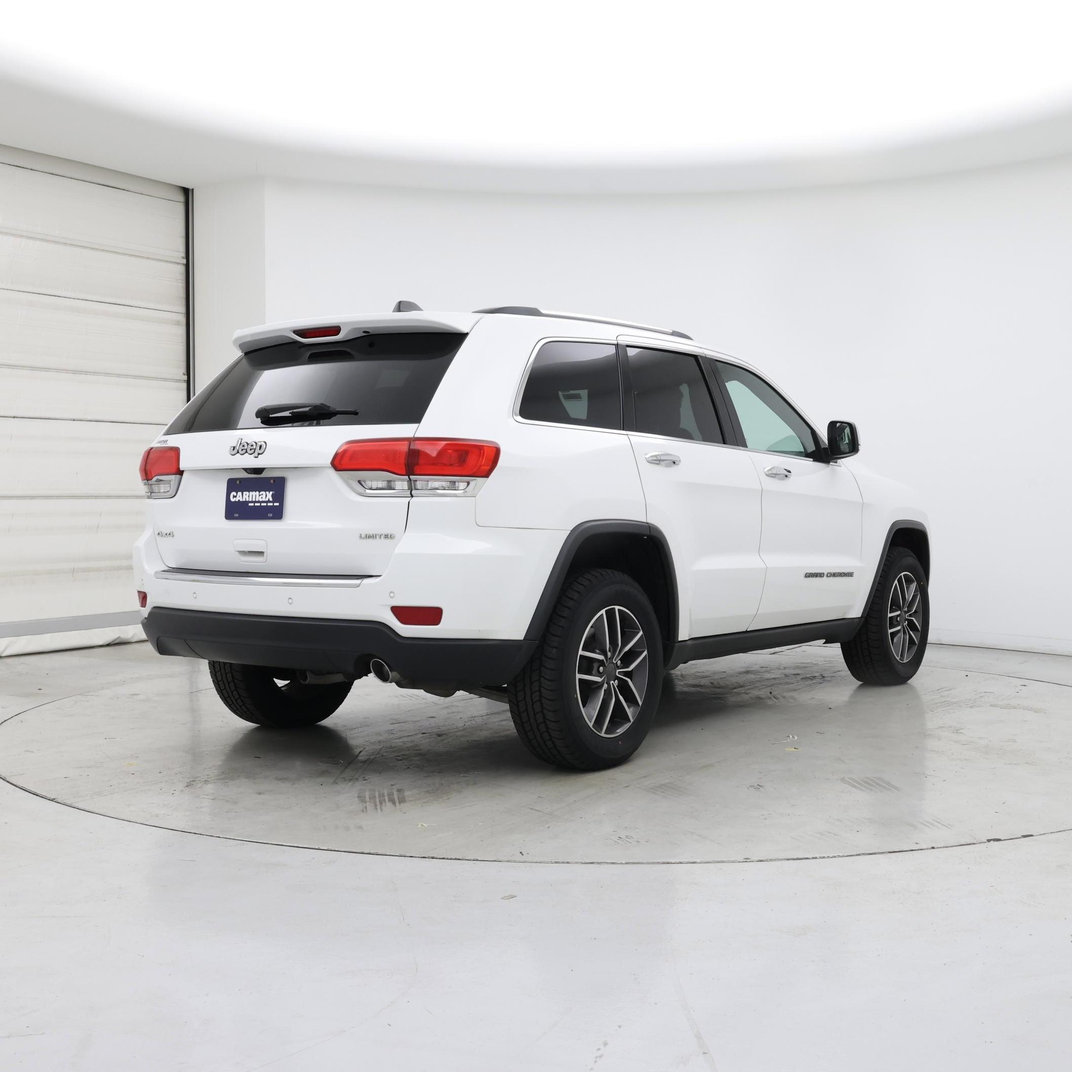 Thumbnail: 2019 Jeep Grand Cherokee - 8