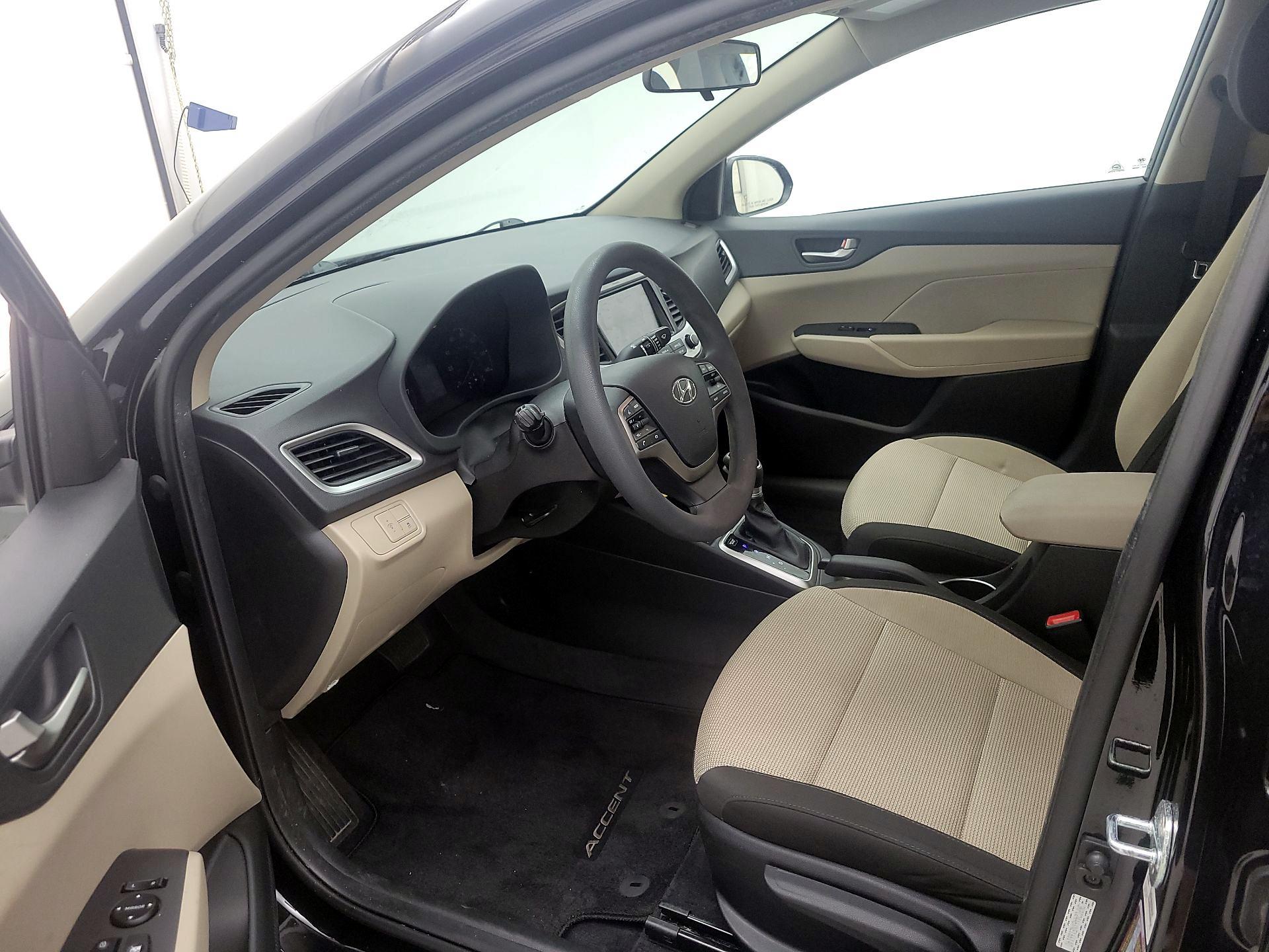 Thumbnail: 2022 Hyundai Accent - 11