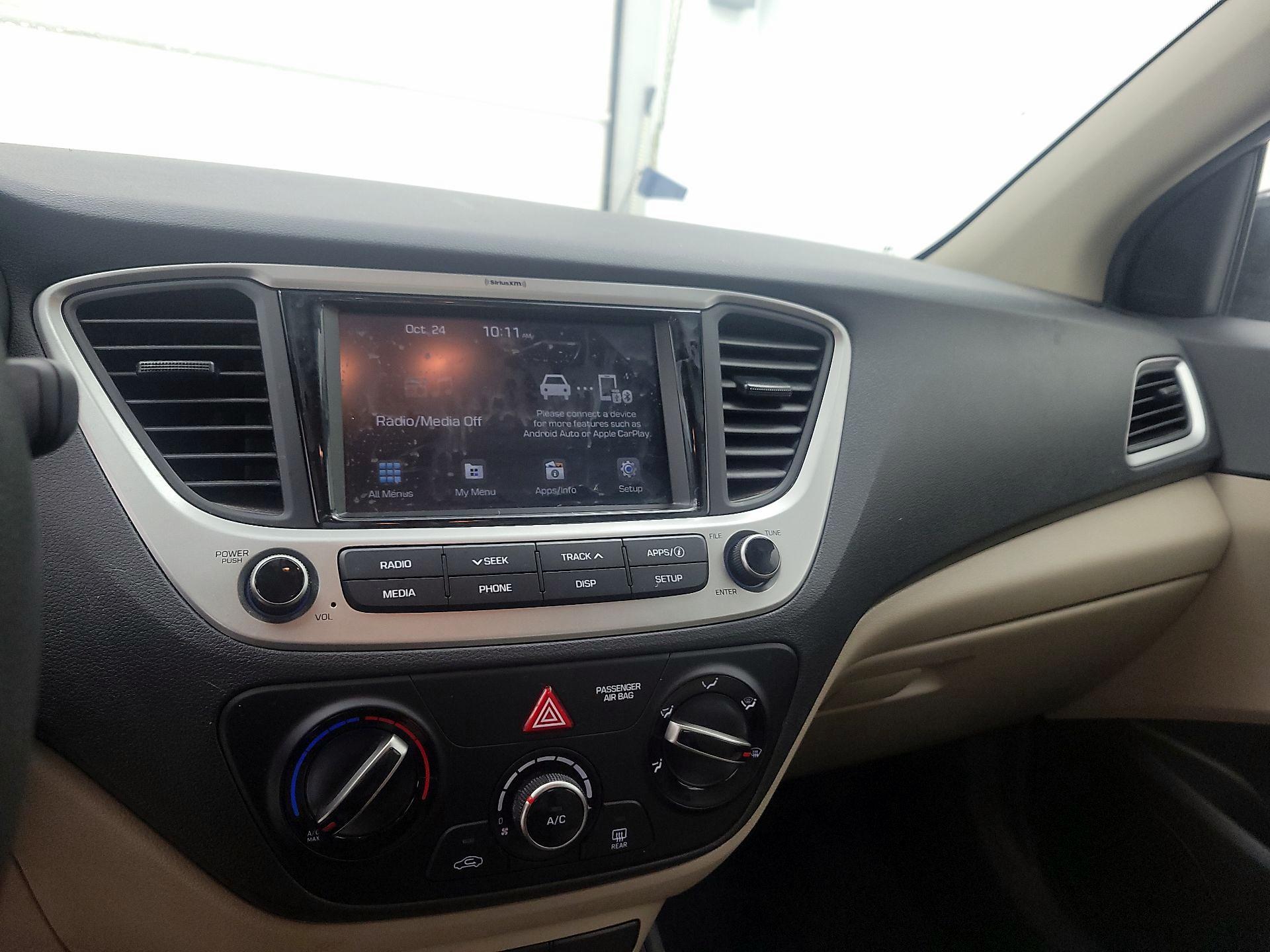 Thumbnail: 2022 Hyundai Accent - 16