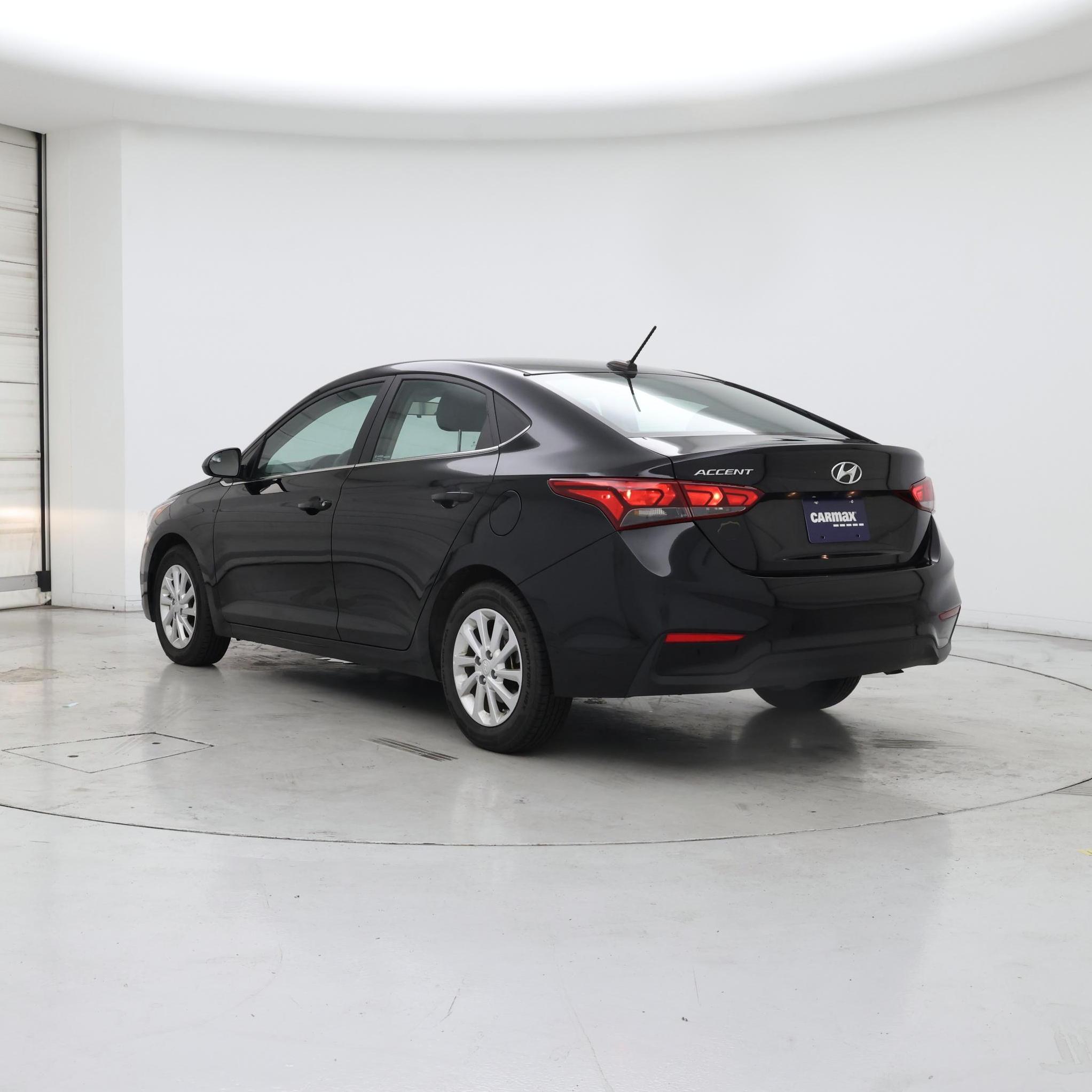 Thumbnail: 2022 Hyundai Accent - 2