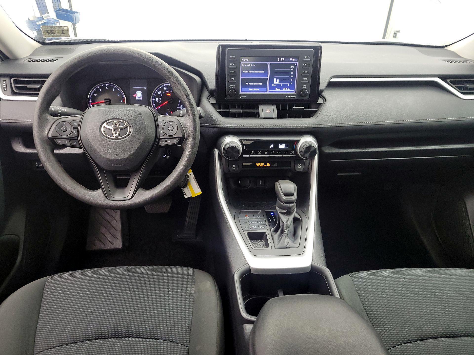 Thumbnail: 2022 Toyota RAV4 - 9