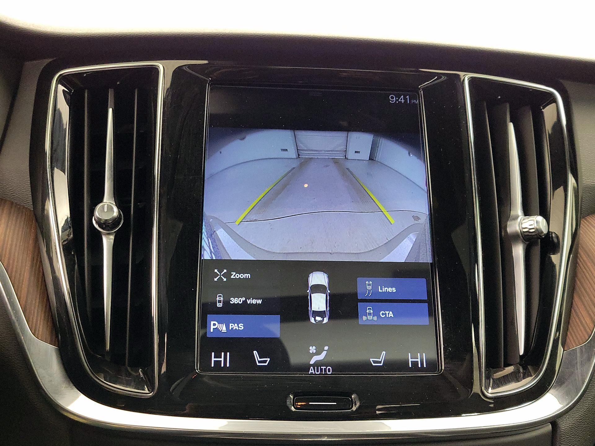 Thumbnail: 2020 Volvo S60 - 15