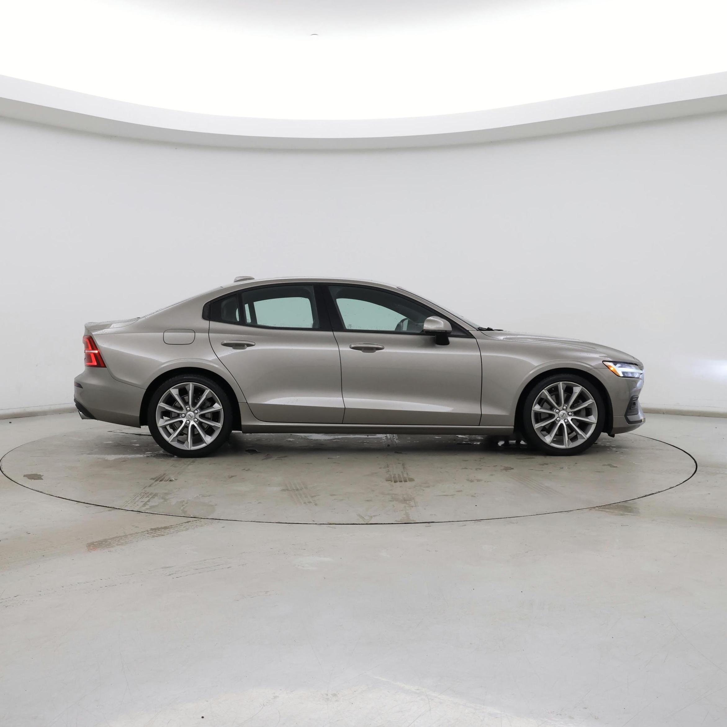 Thumbnail: 2020 Volvo S60 - 7