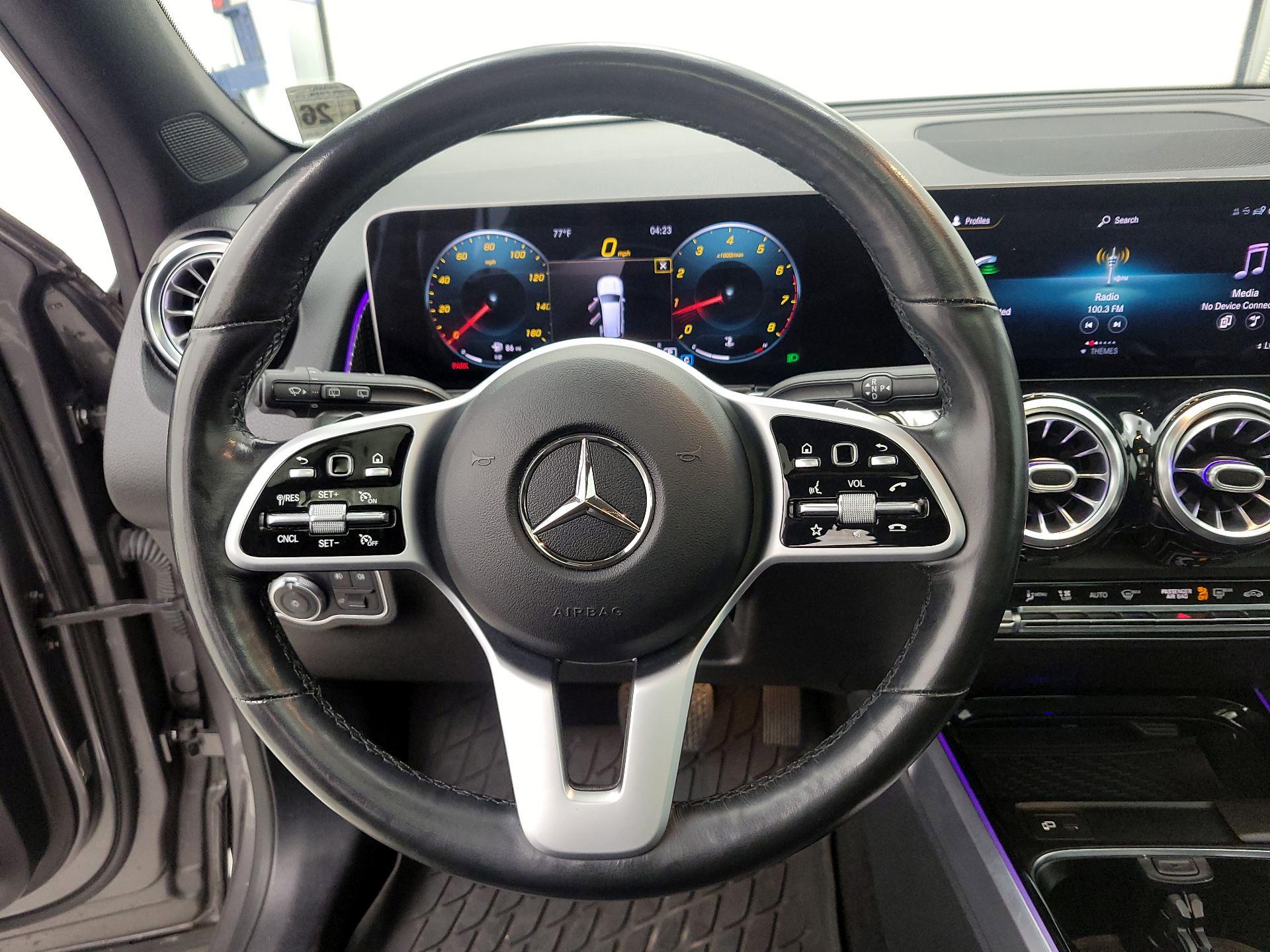 Thumbnail: 2021 Mercedes-Benz GLB - 10