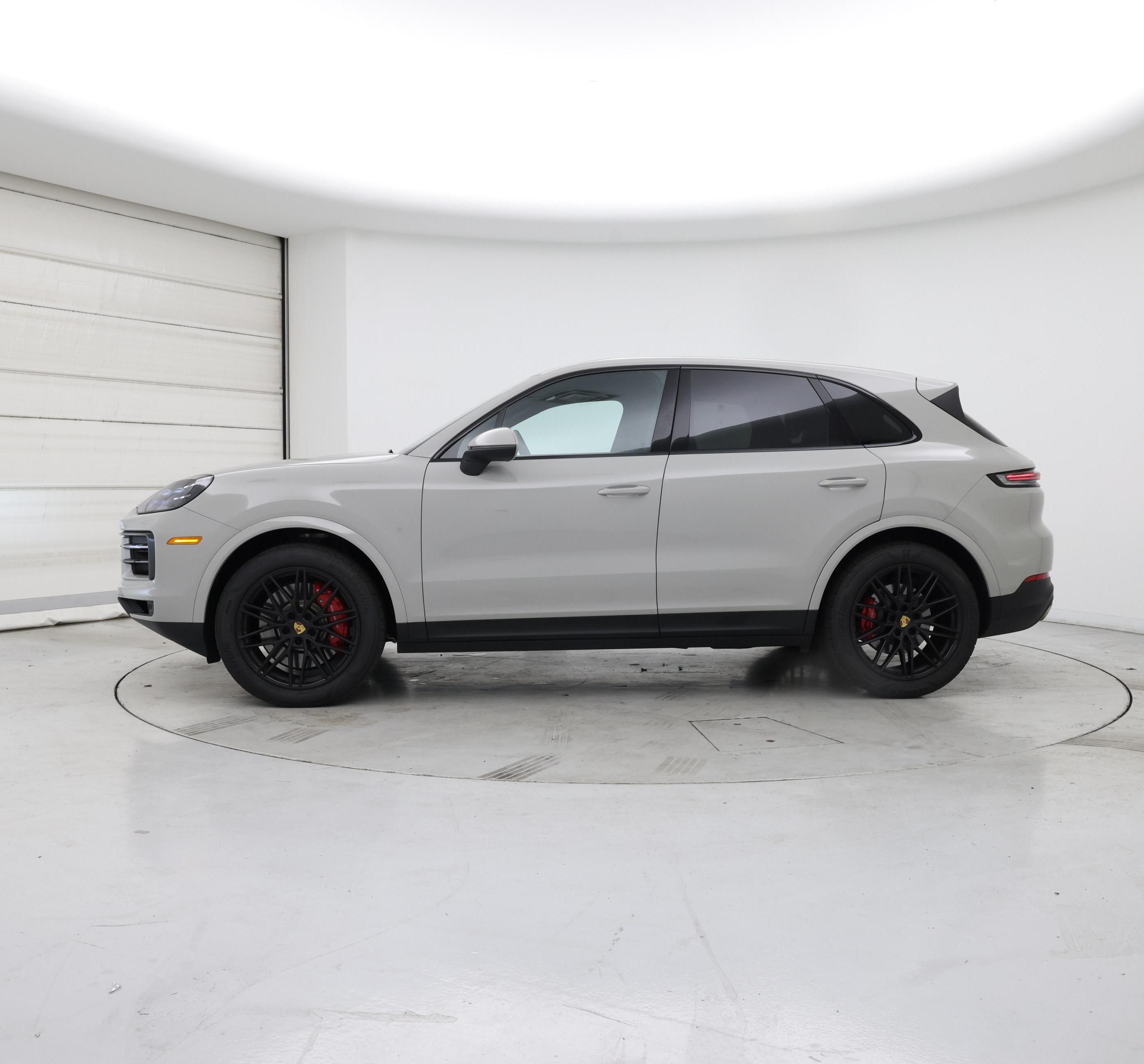Thumbnail: 2024 Porsche Cayenne - 3