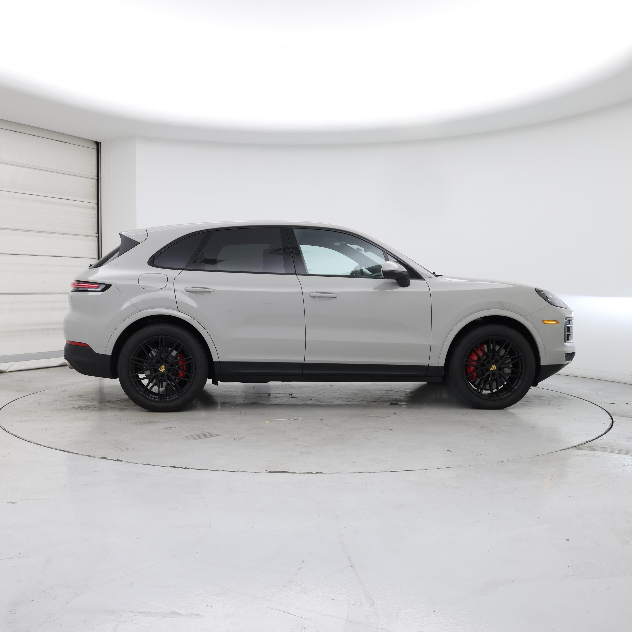 Thumbnail: 2024 Porsche Cayenne - 7