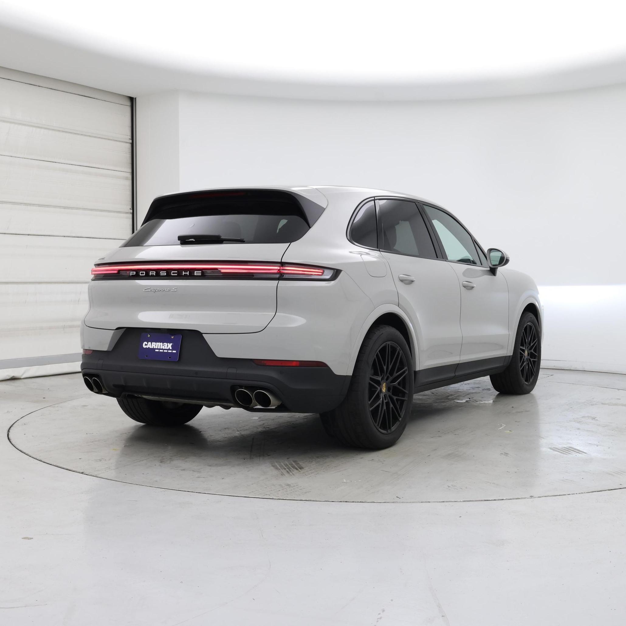 Thumbnail: 2024 Porsche Cayenne - 8