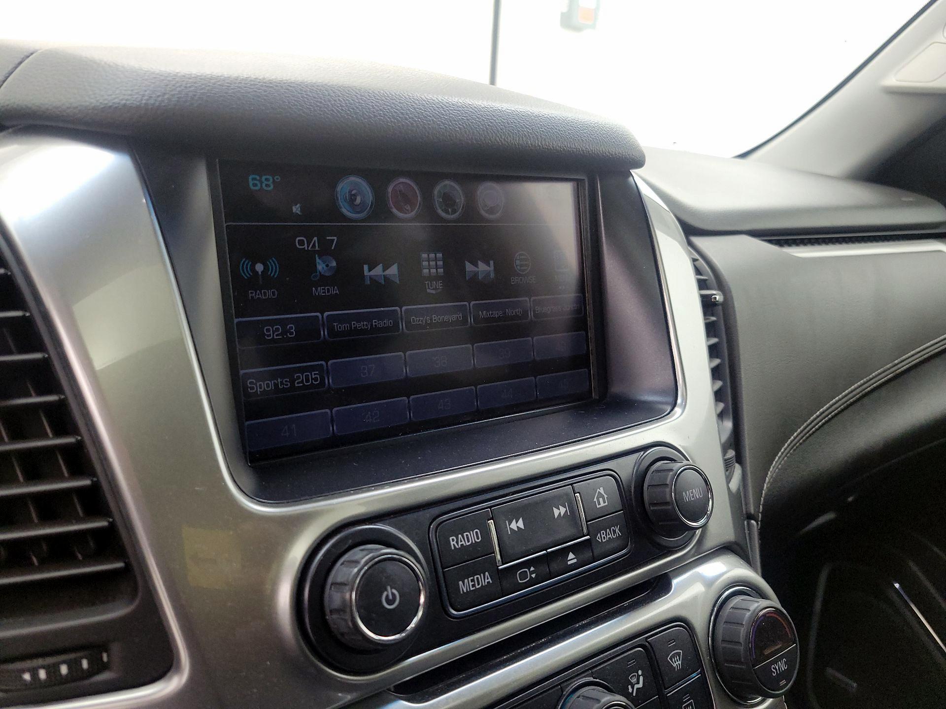 Thumbnail: 2020 Chevrolet Suburban - 15