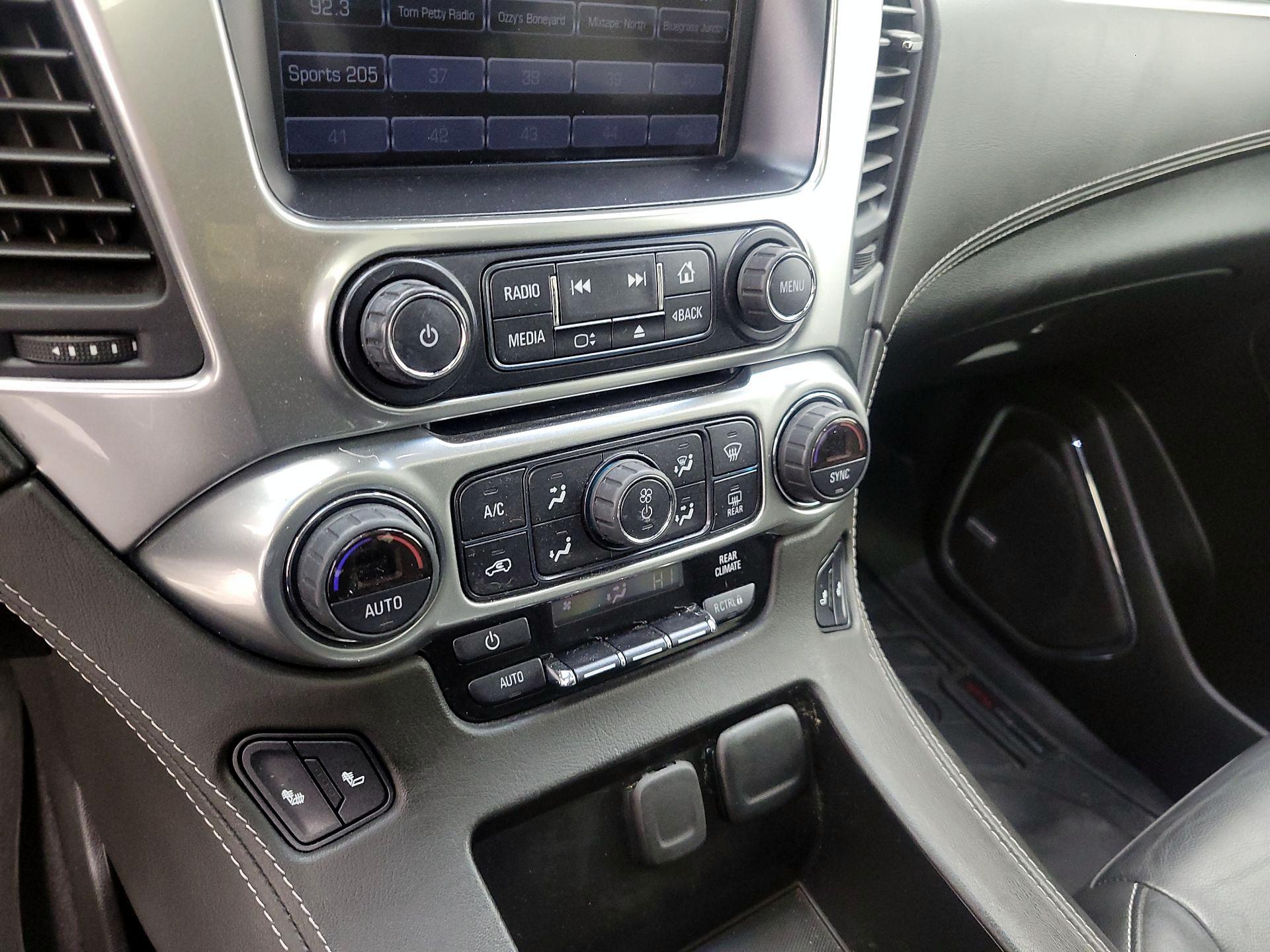 Thumbnail: 2020 Chevrolet Suburban - 16