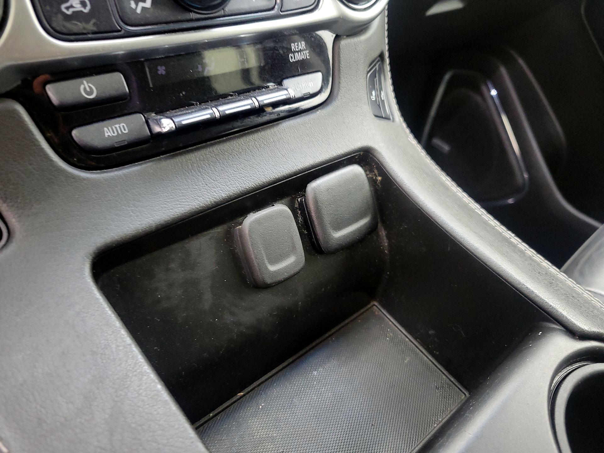 Thumbnail: 2020 Chevrolet Suburban - 18