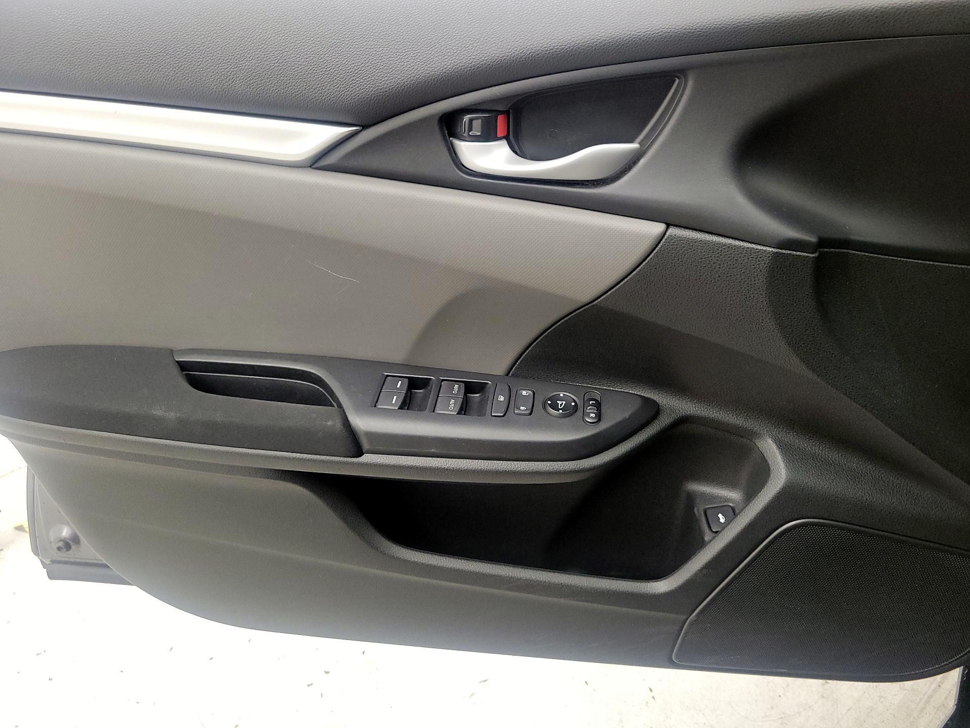 Thumbnail: 2018 Honda Civic - 12