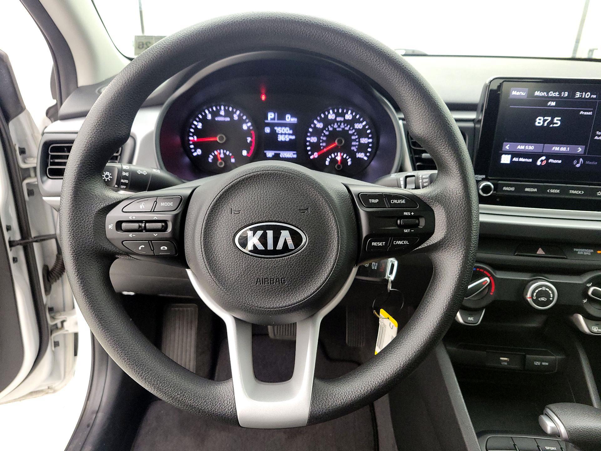 Thumbnail: 2021 Kia Rio - 10