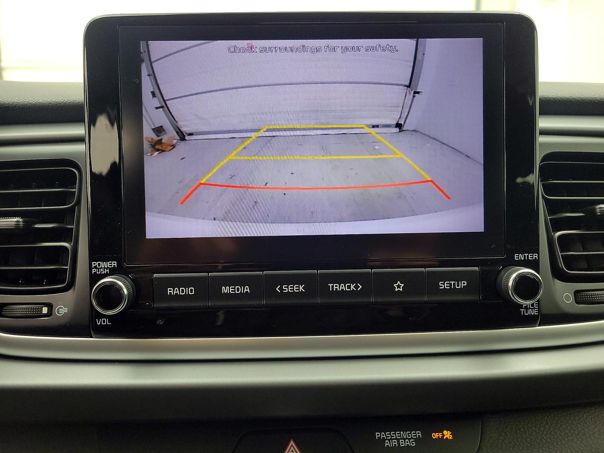 Thumbnail: 2021 Kia Rio - 14