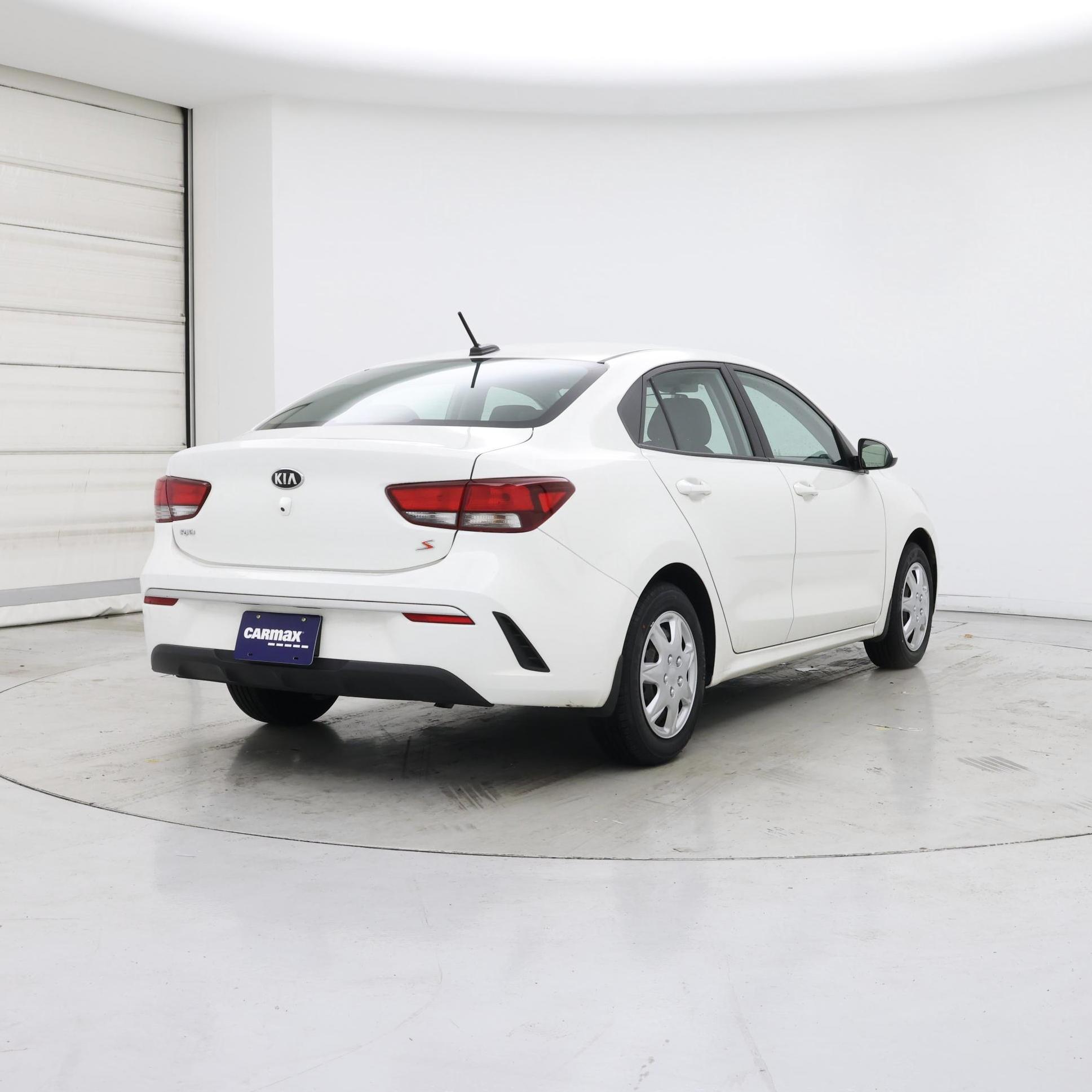 Thumbnail: 2021 Kia Rio - 8