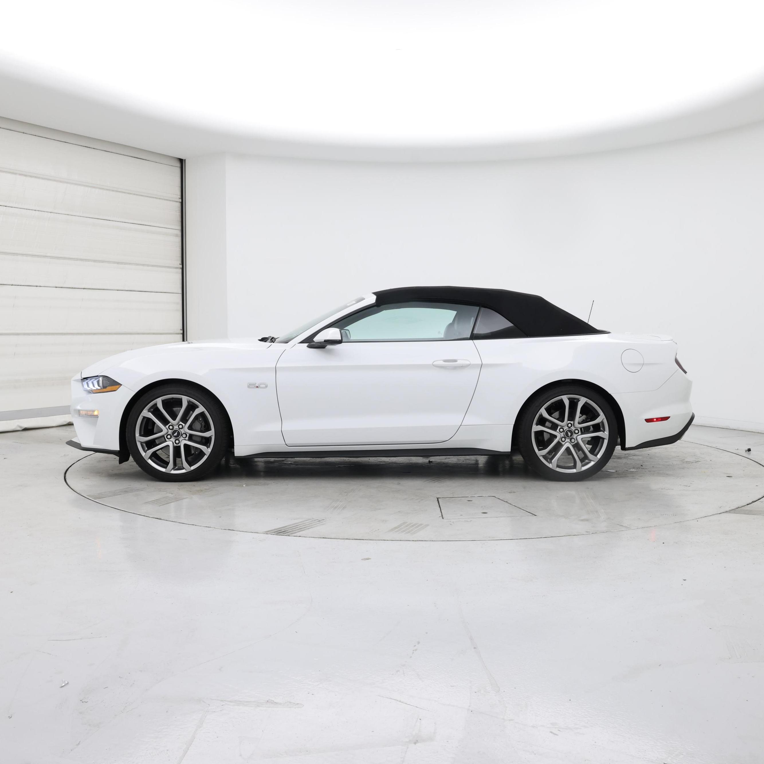 Thumbnail: 2021 Ford Mustang - 3